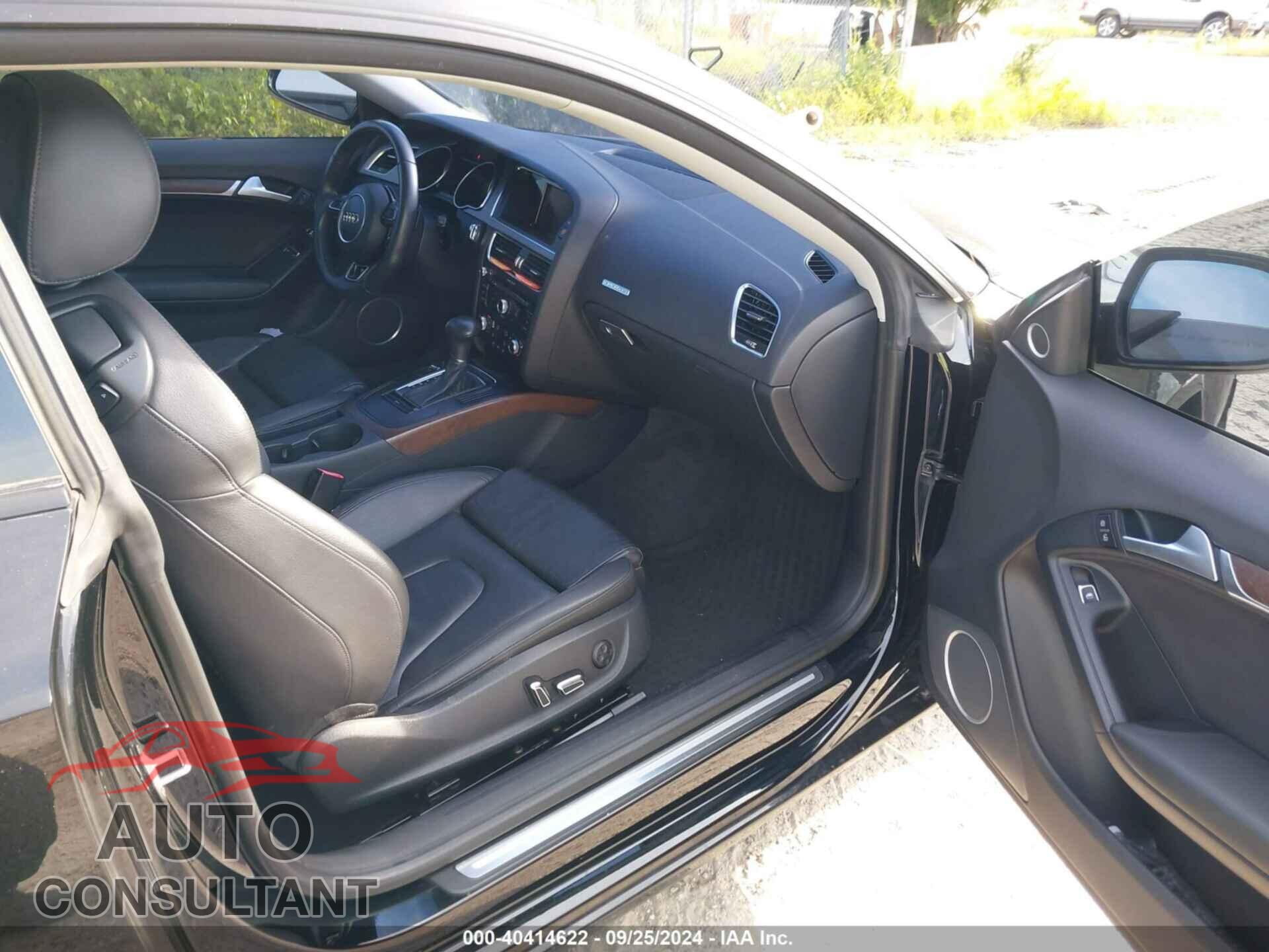 AUDI A5 2013 - WAULFAFR4DA042546