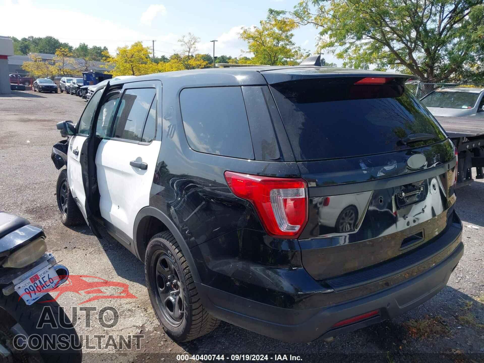 FORD POLICE INTERCEPTOR UTILITY 2018 - 1FM5K8AR0JGB12040
