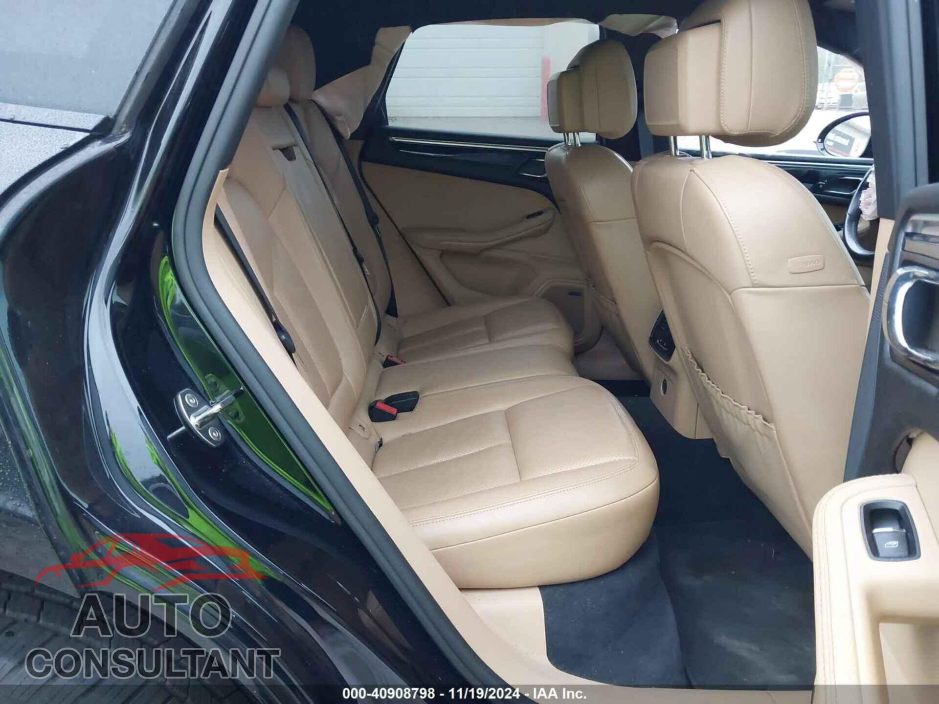 PORSCHE MACAN 2017 - WP1AA2A59HLB07287