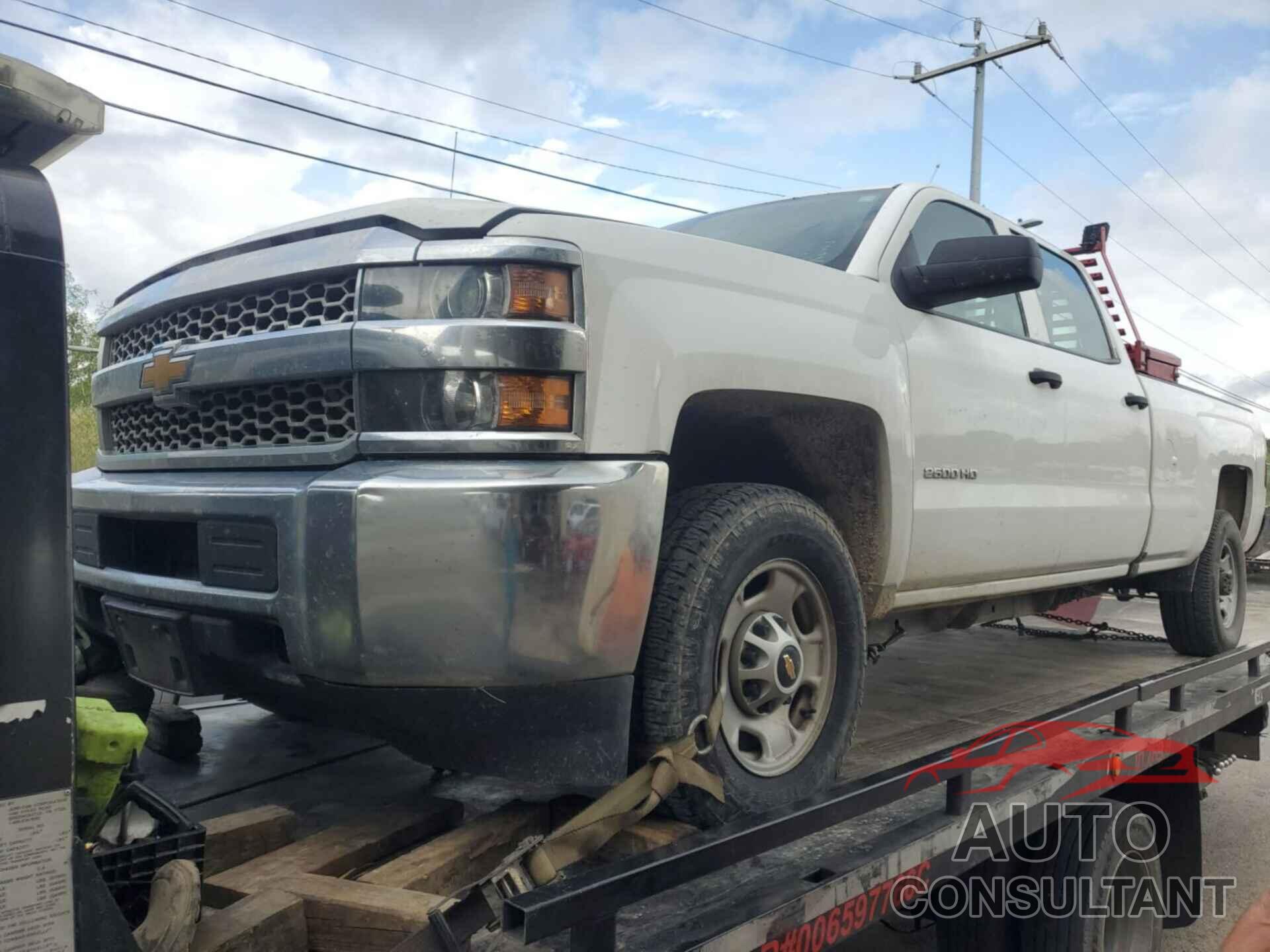 CHEVROLET SILVERADO 2500HD 2019 - 1GC1CREG5KF177326
