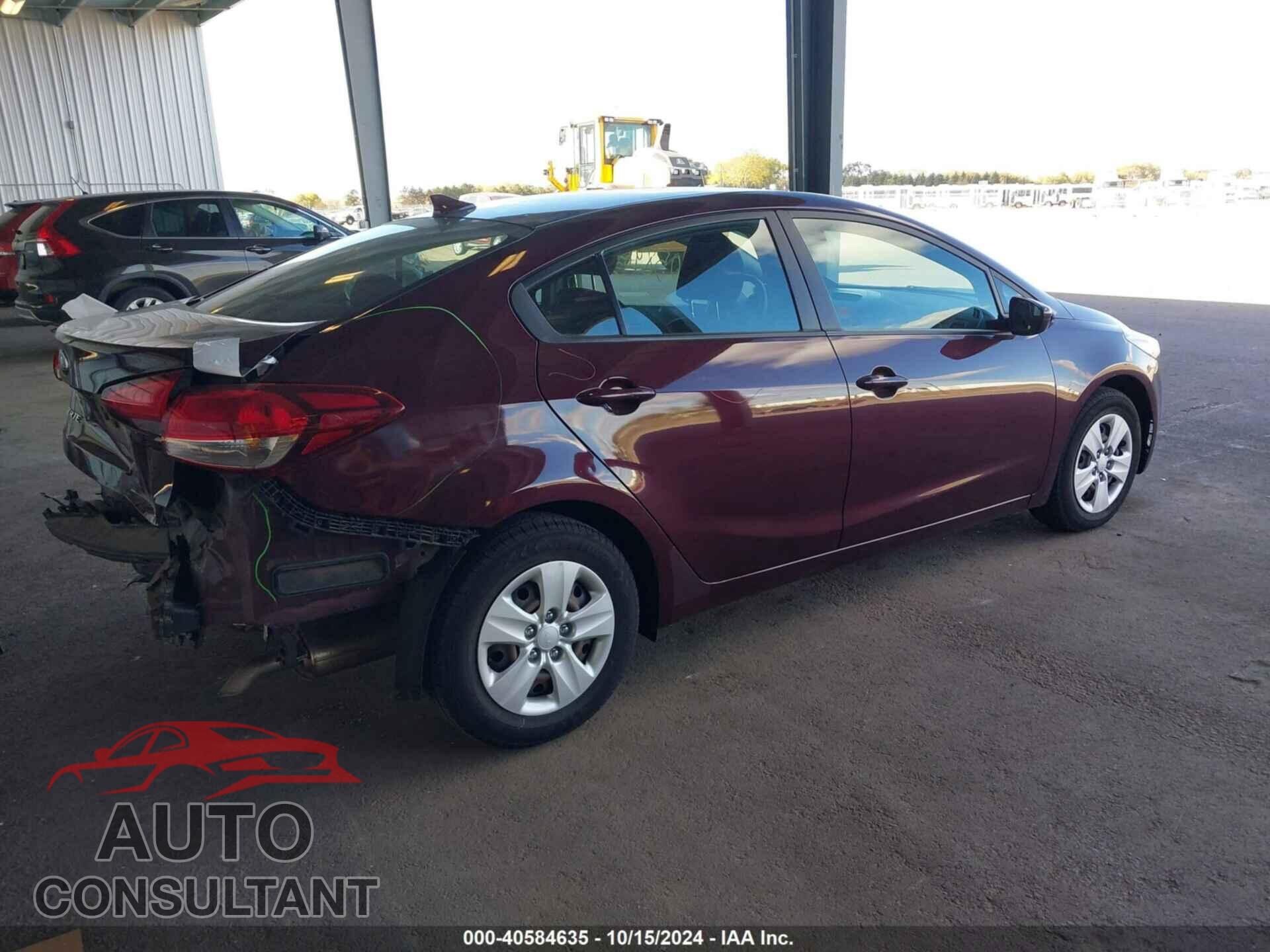 KIA FORTE 2018 - 3KPFK4A76JE168452