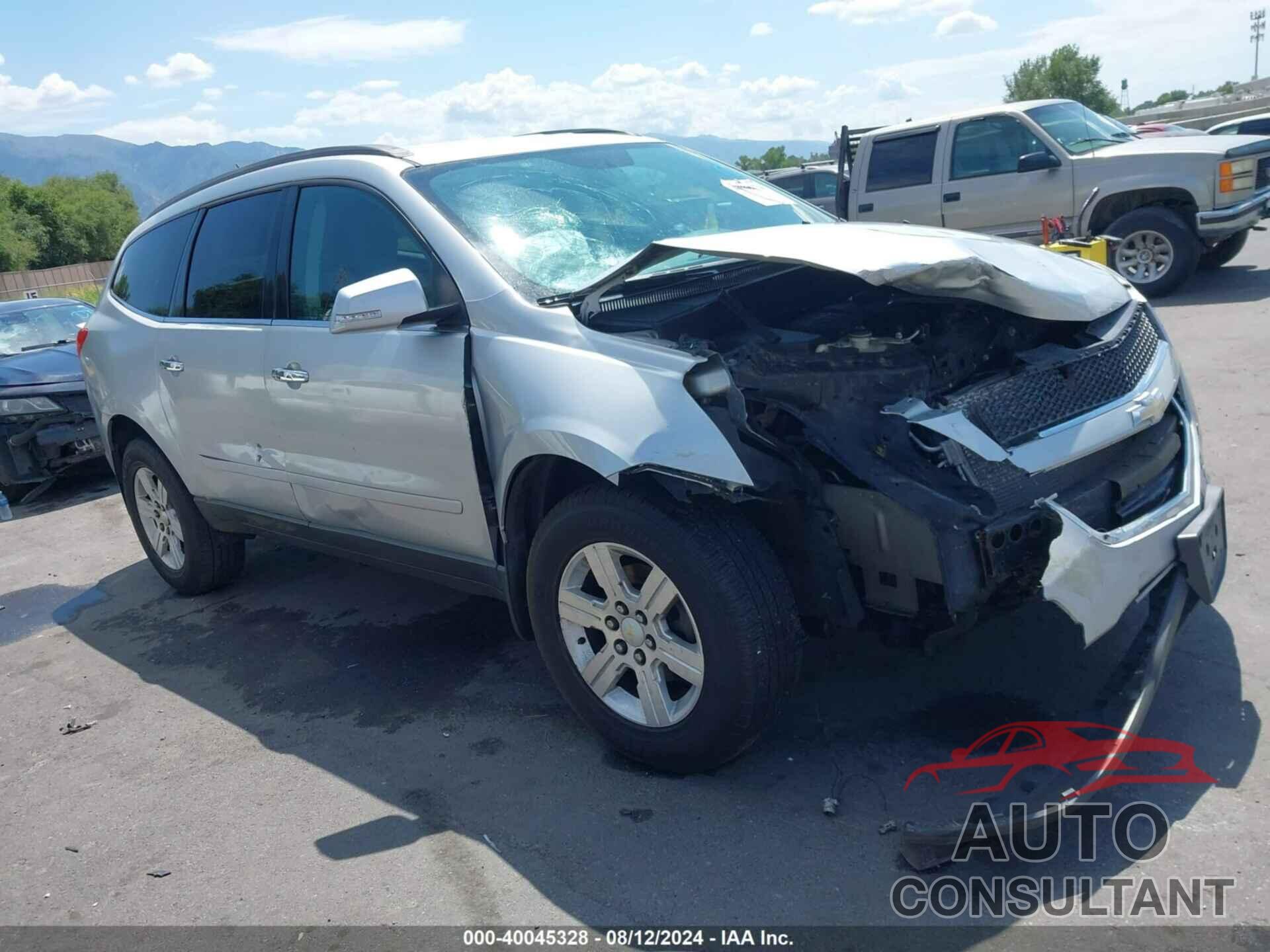 CHEVROLET TRAVERSE 2011 - 1GNKRGED5BJ299833