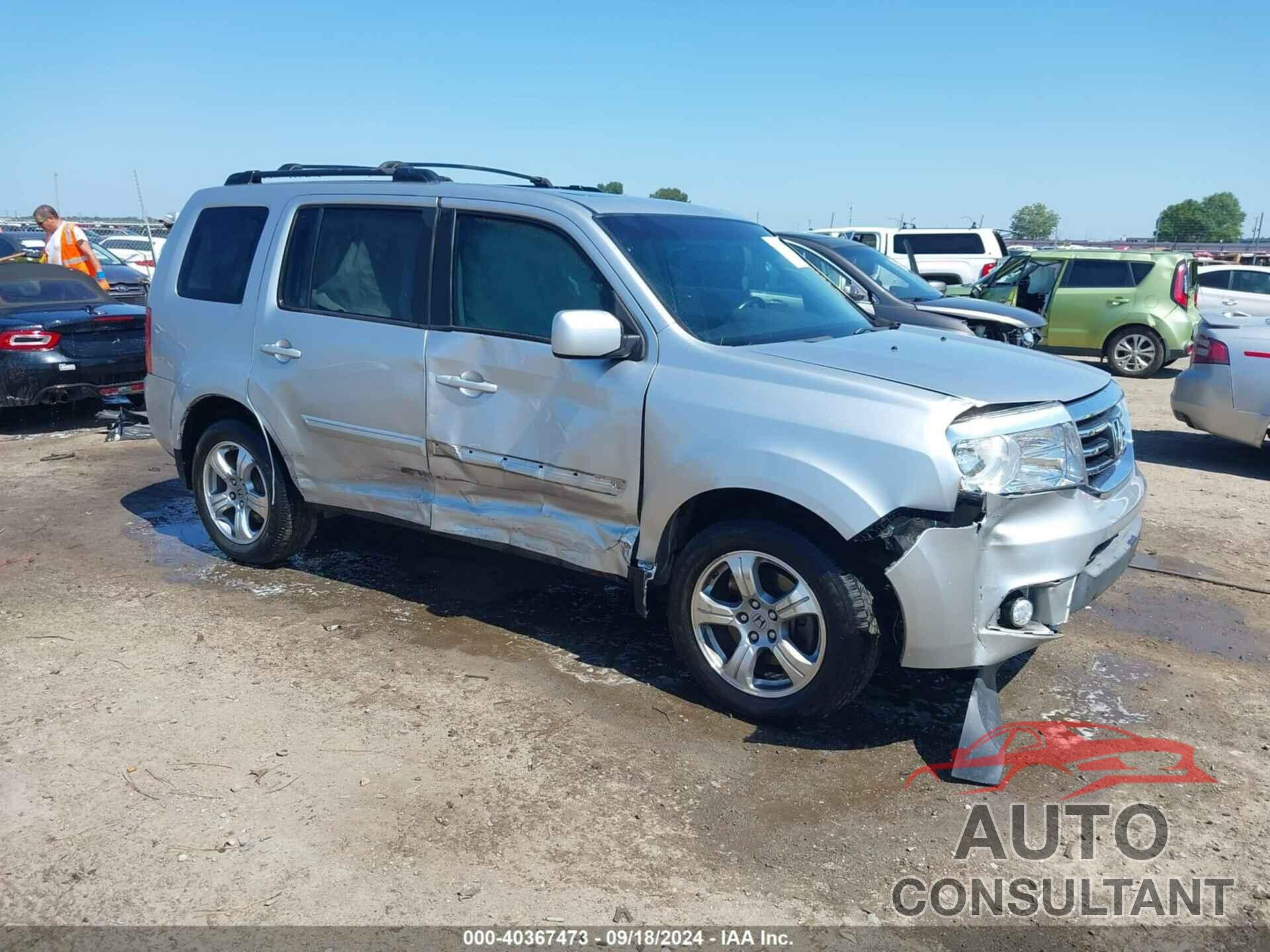 HONDA PILOT 2013 - 5FNYF3H5XDB031847