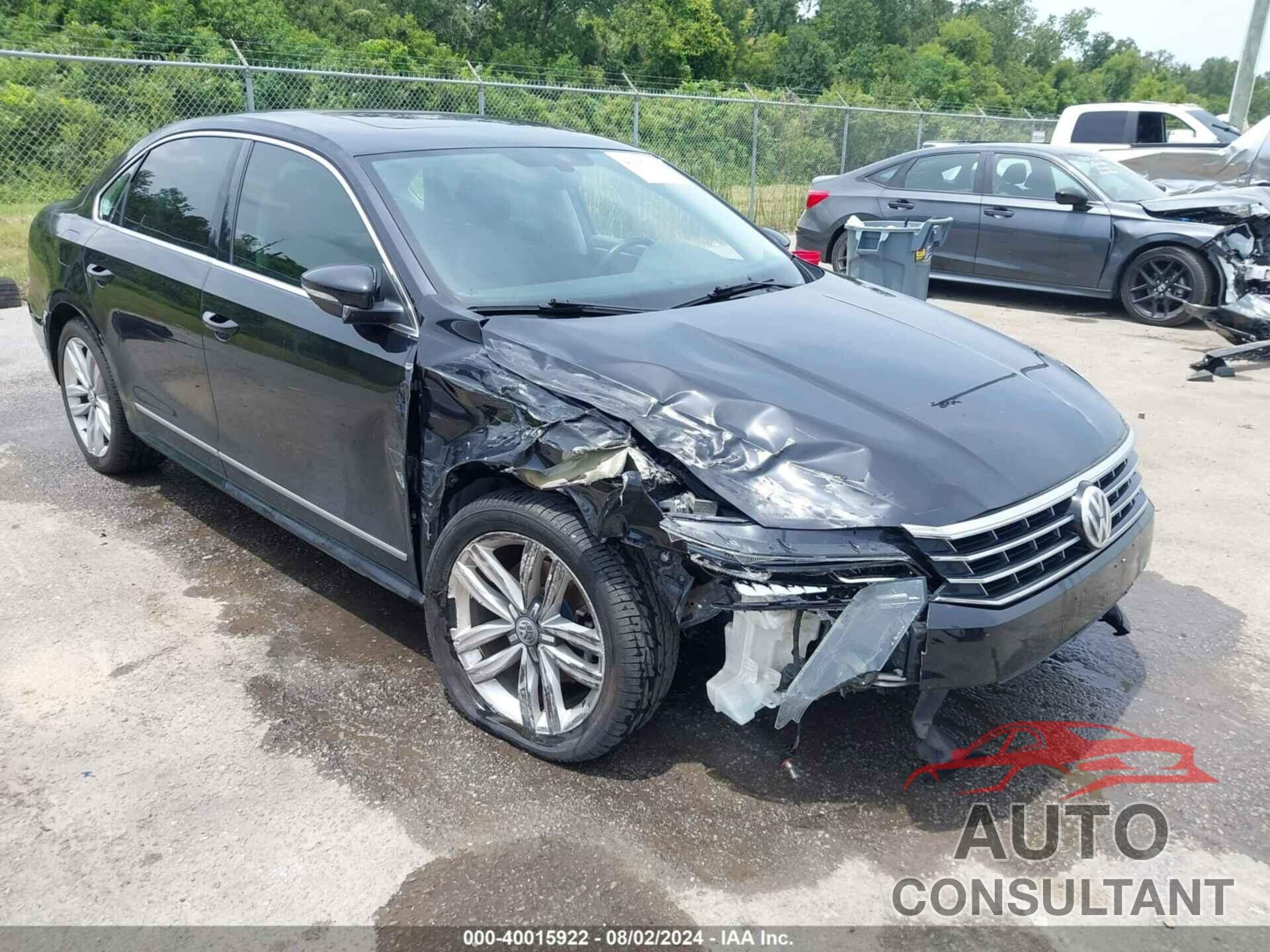 VOLKSWAGEN PASSAT 2017 - 1VWGT7A37HC021488