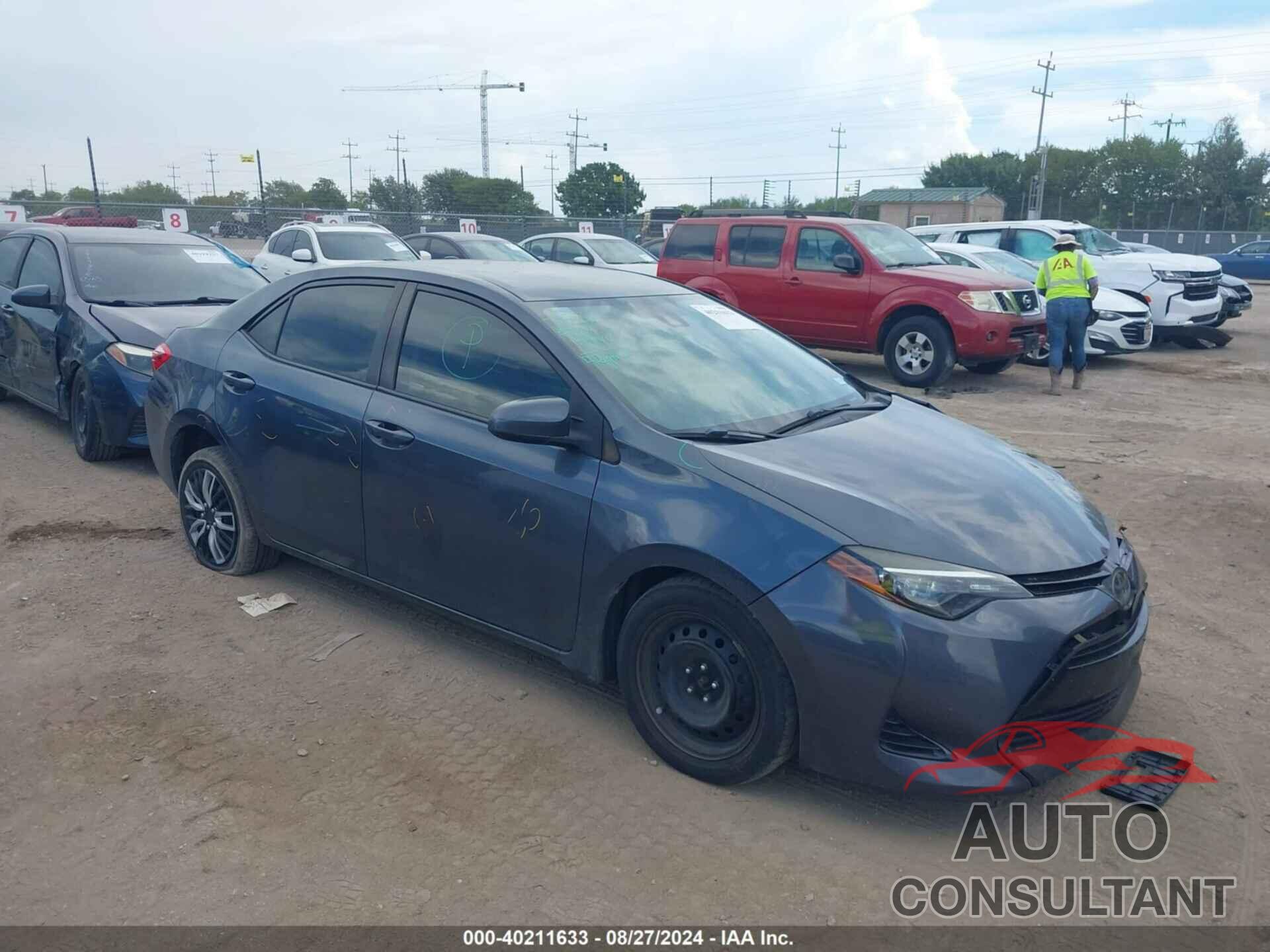 TOYOTA COROLLA 2018 - 5YFBURHE5JP837013