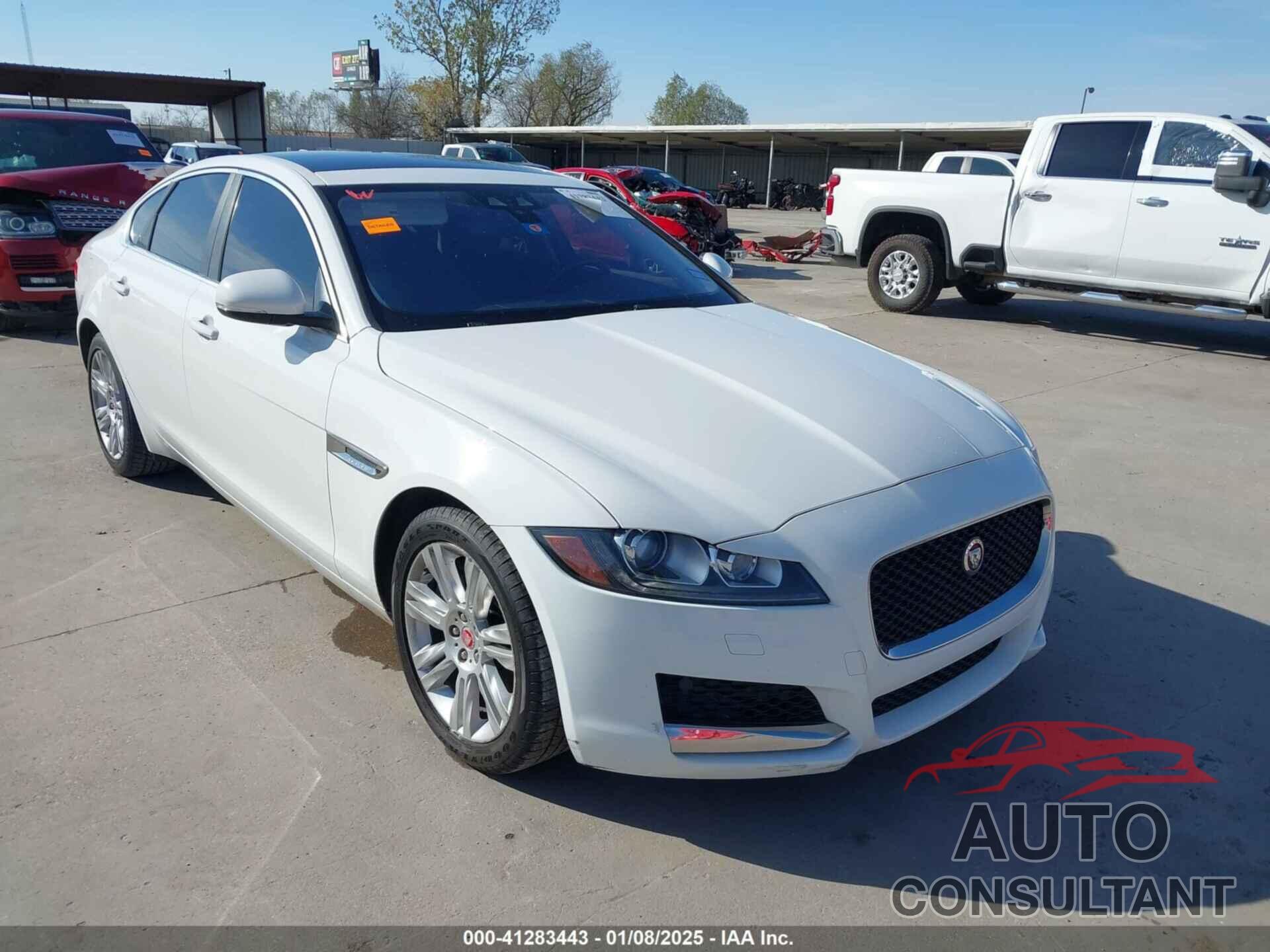 JAGUAR XF 2017 - SAJBD4BV4HCY47645