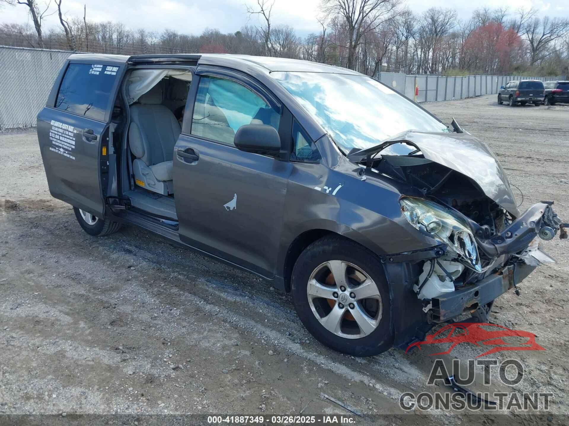 TOYOTA SIENNA 2014 - 5TDZK3DC4ES407928