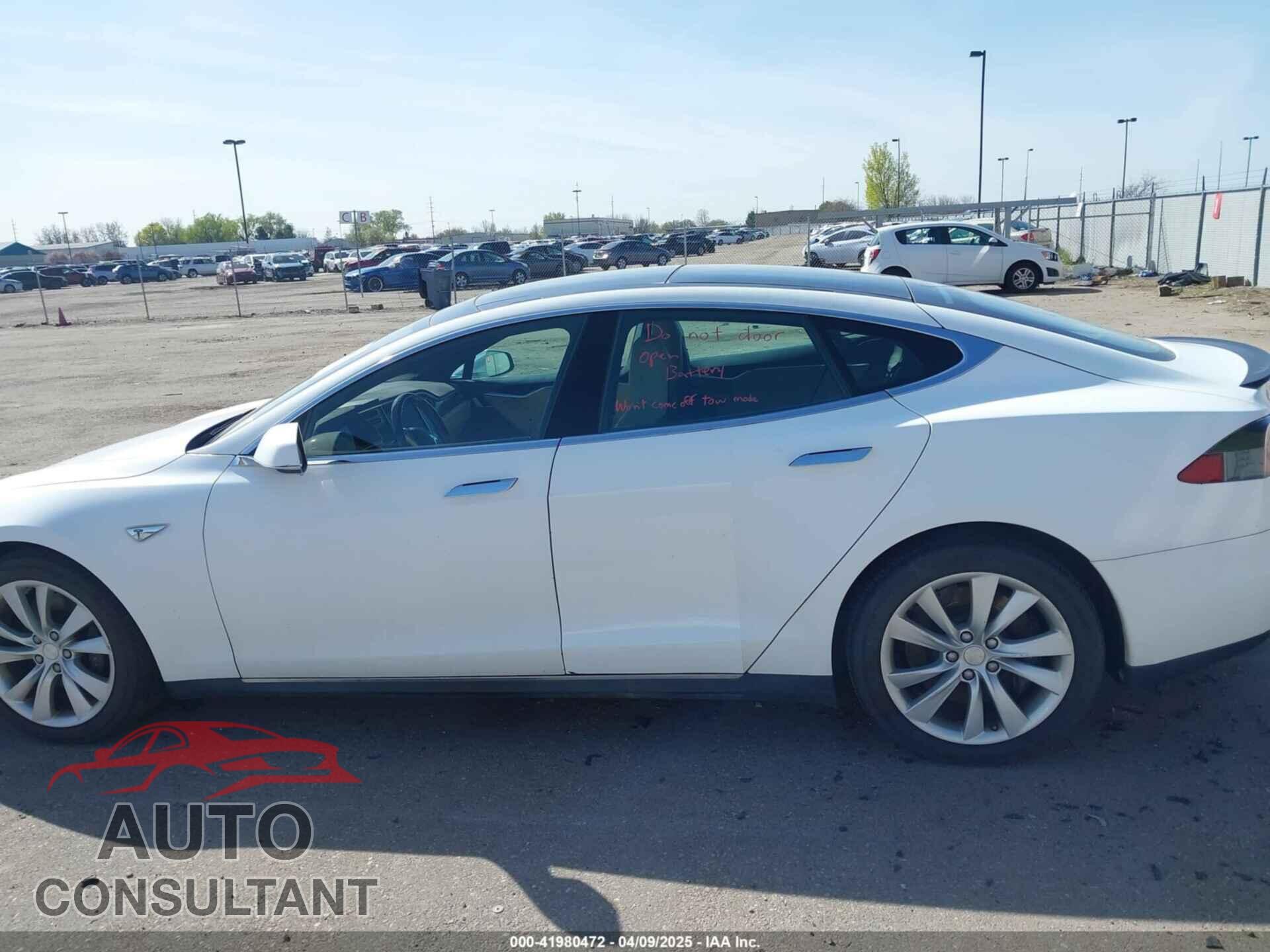 TESLA MODEL S 2014 - 5YJSA1H20EFP63761