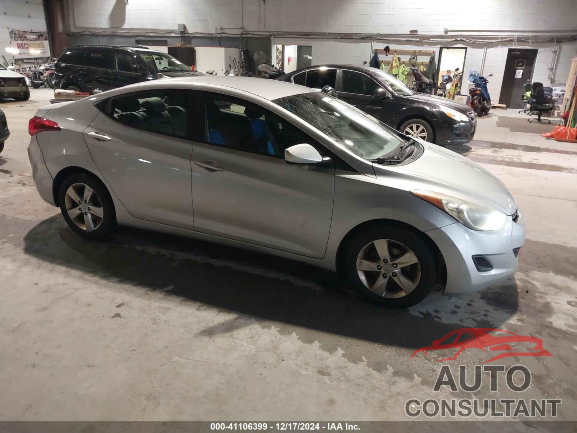 HYUNDAI ELANTRA 2011 - 5NPDH4AE6BH031402