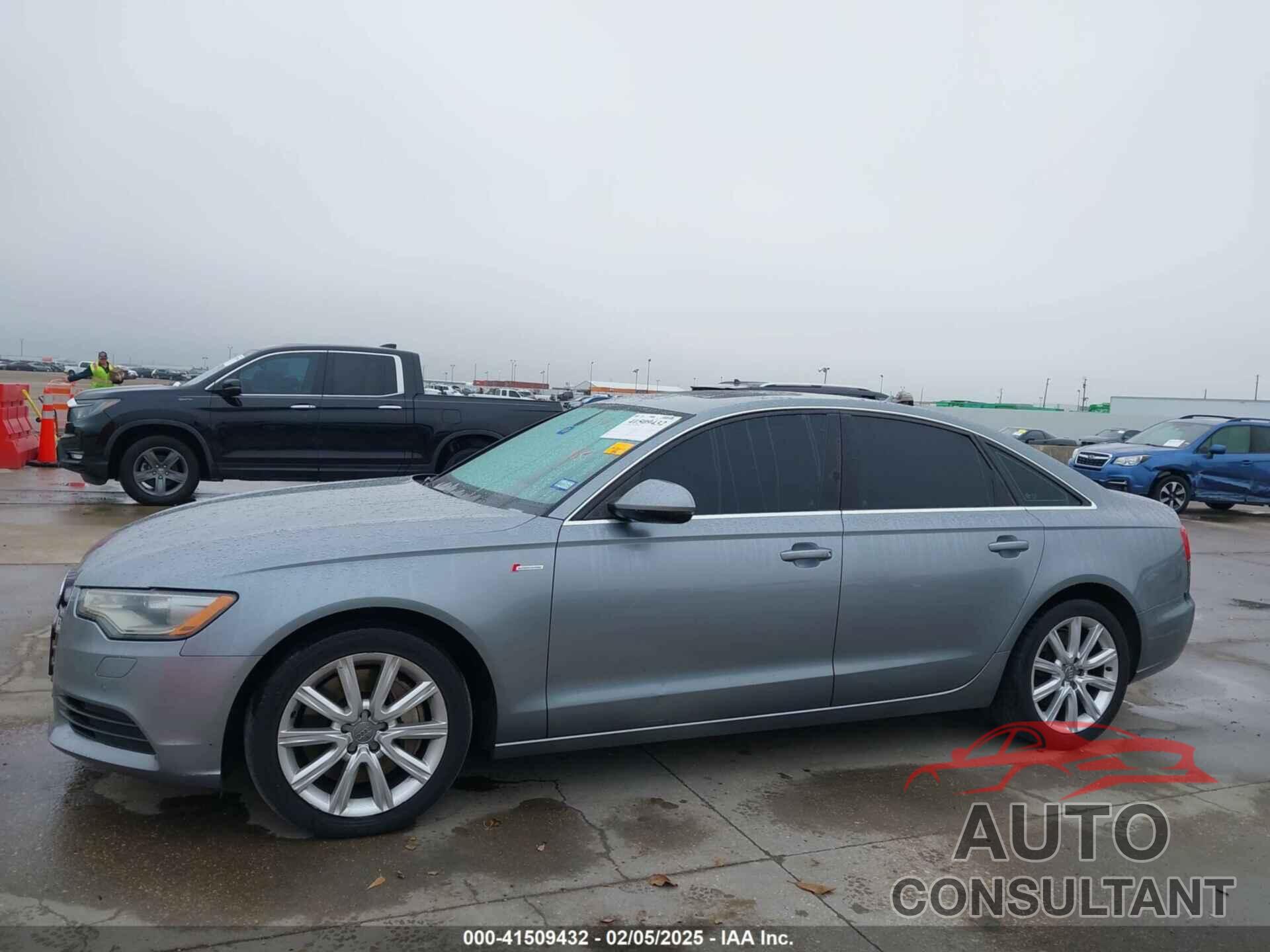 AUDI A6 2013 - WAUGGAFC4DN089255