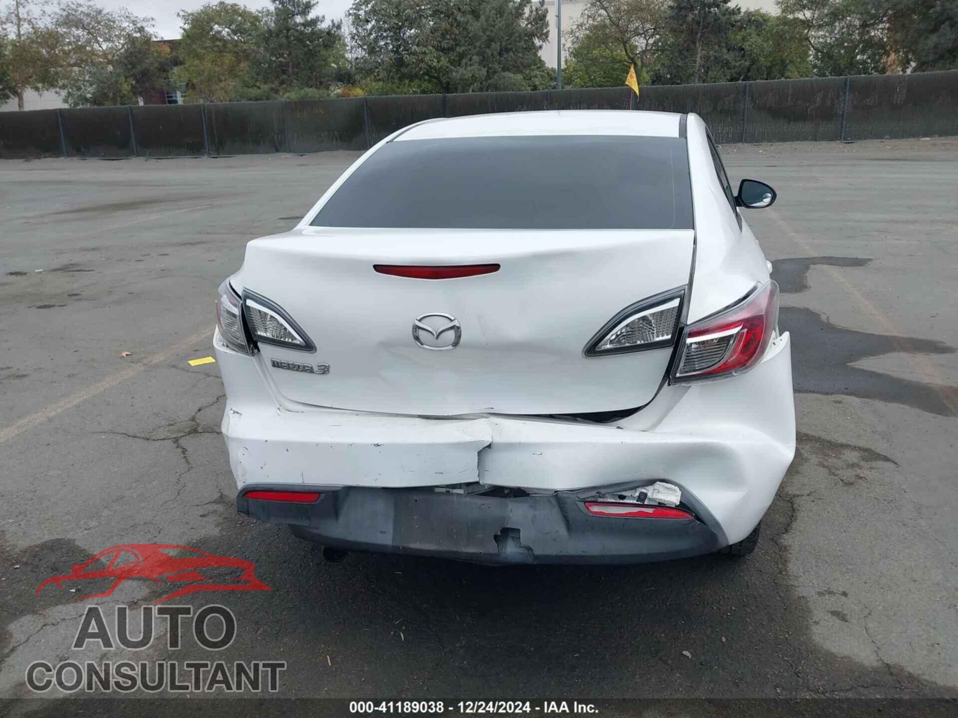 MAZDA MAZDA3 2011 - JM1BL1VG3B1384624