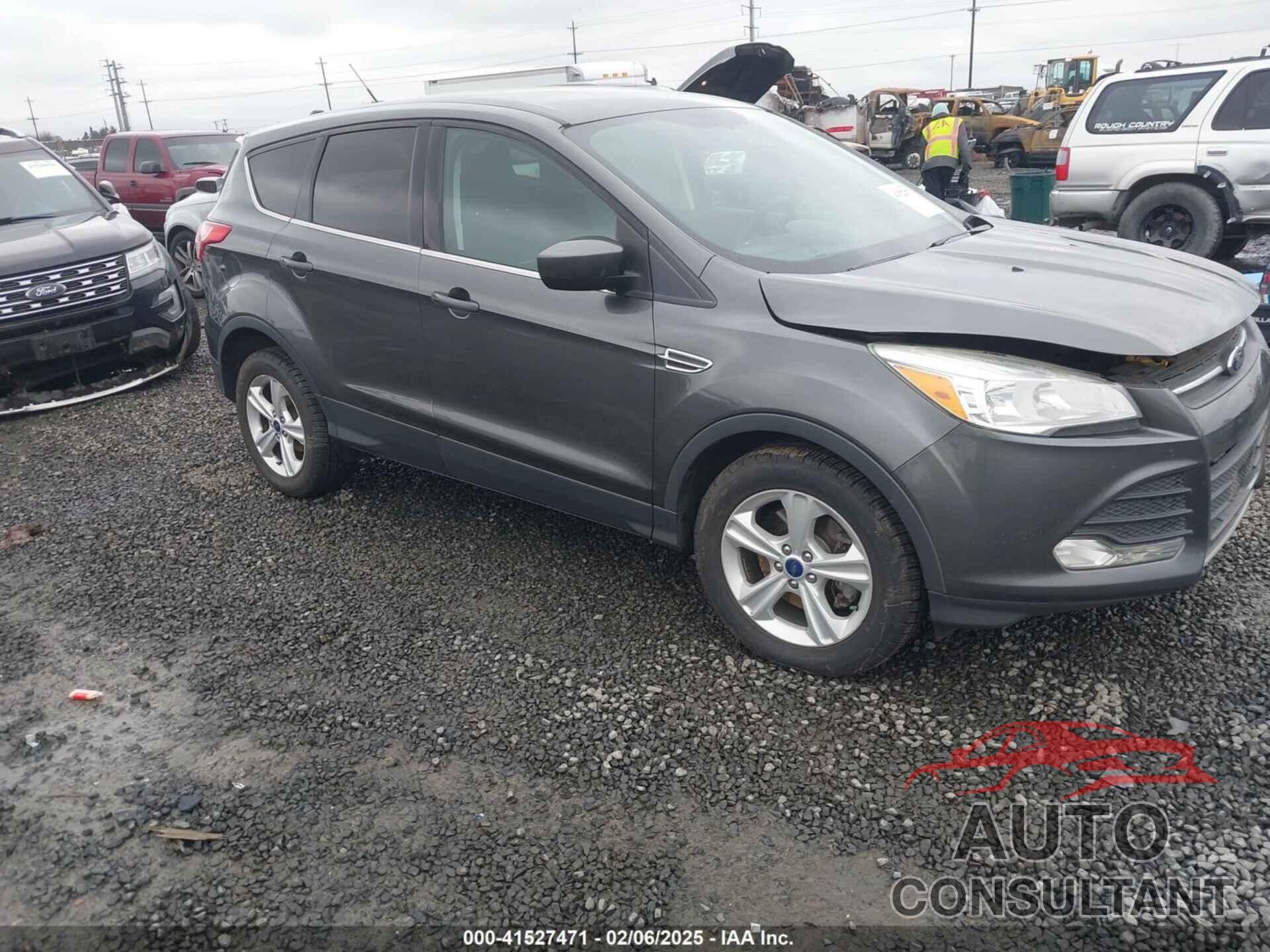 FORD ESCAPE 2015 - 1FMCU9GX5FUA77484