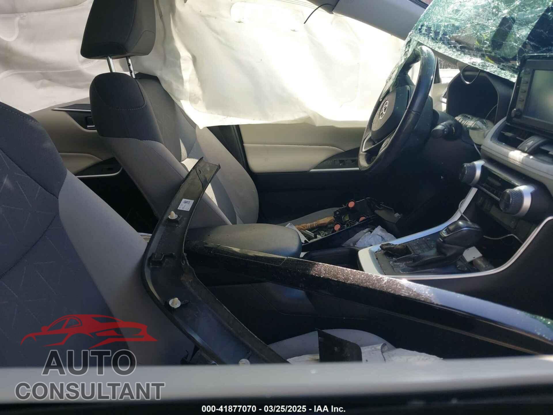 TOYOTA RAV4 2019 - JTMP1RFVXKD014440