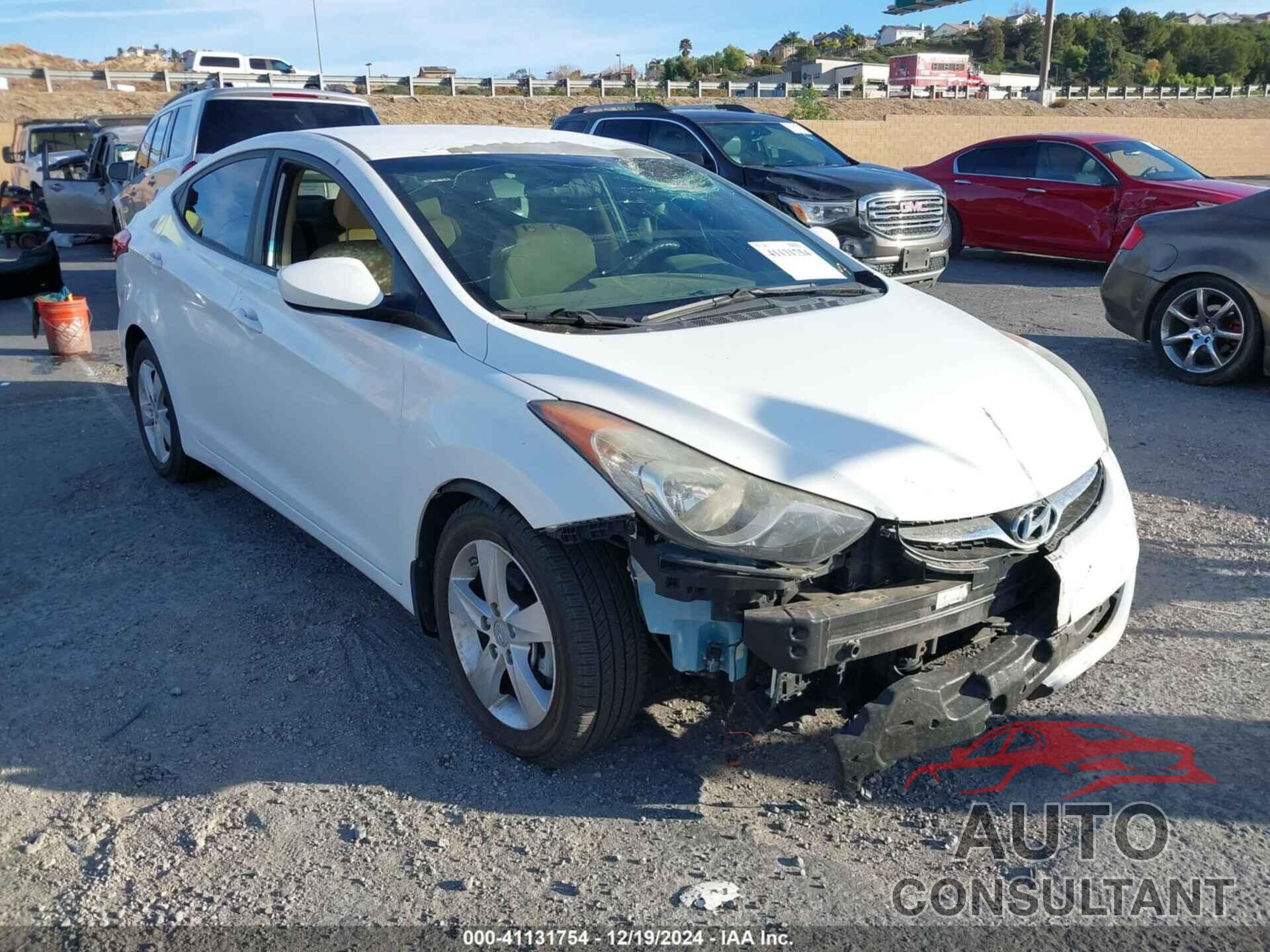 HYUNDAI ELANTRA 2013 - 5NPDH4AE4DH293504