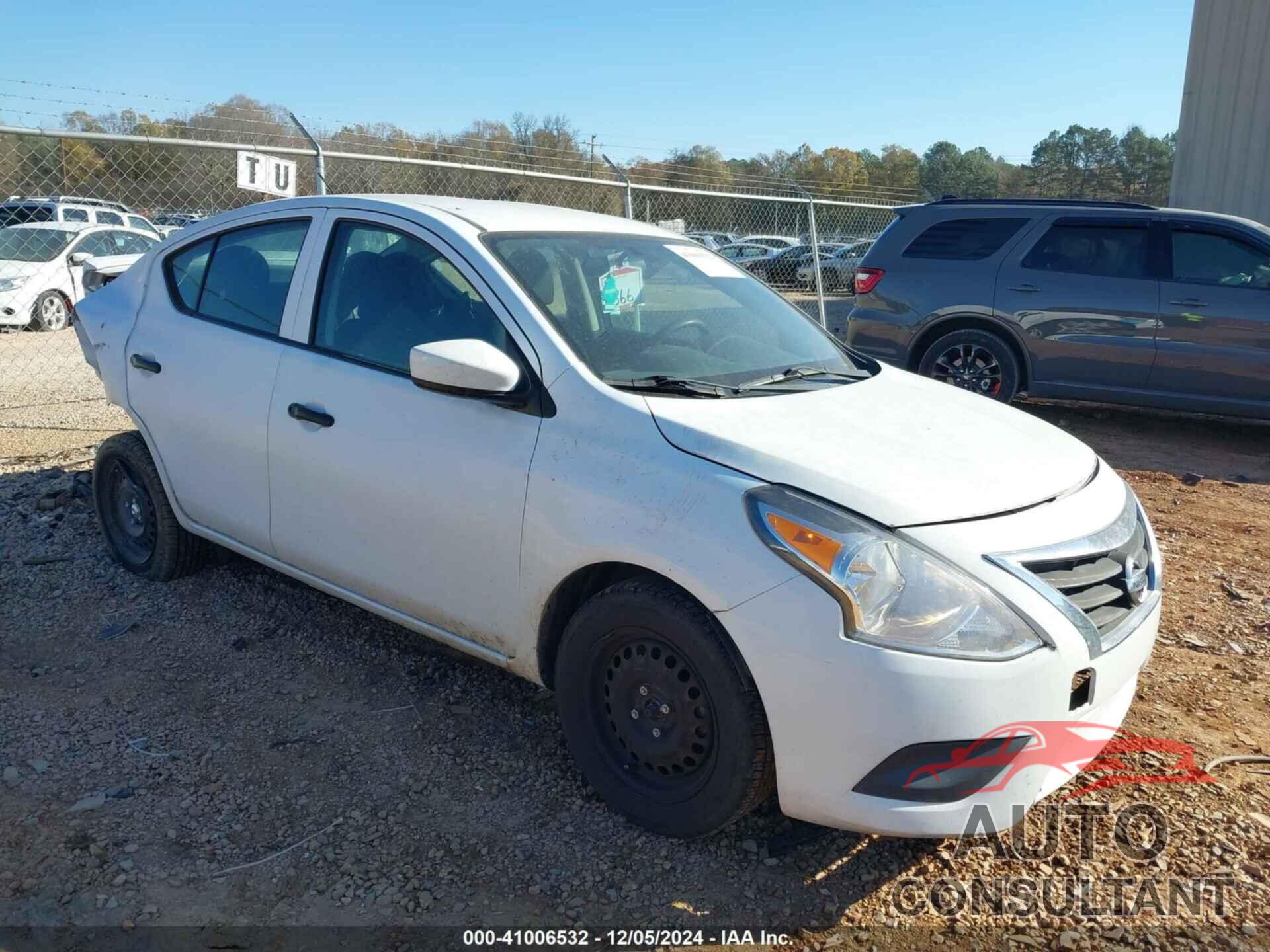 NISSAN VERSA 2018 - 3N1CN7AP3JL867161