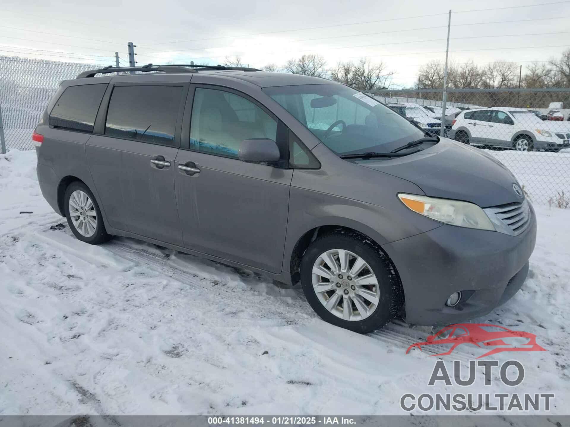 TOYOTA SIENNA 2011 - 5TDYK3DC5BS138281