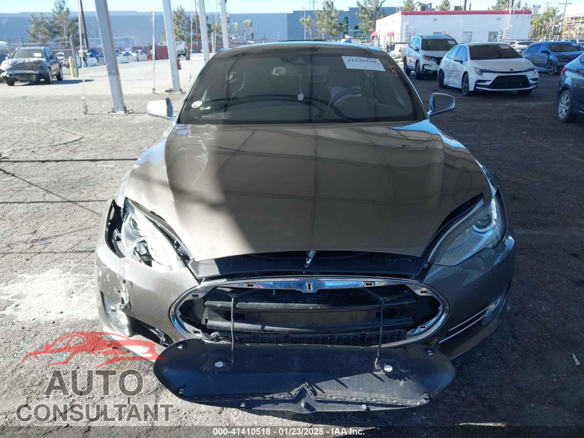 TESLA MODEL S 2015 - 5YJSA1E28FF120273