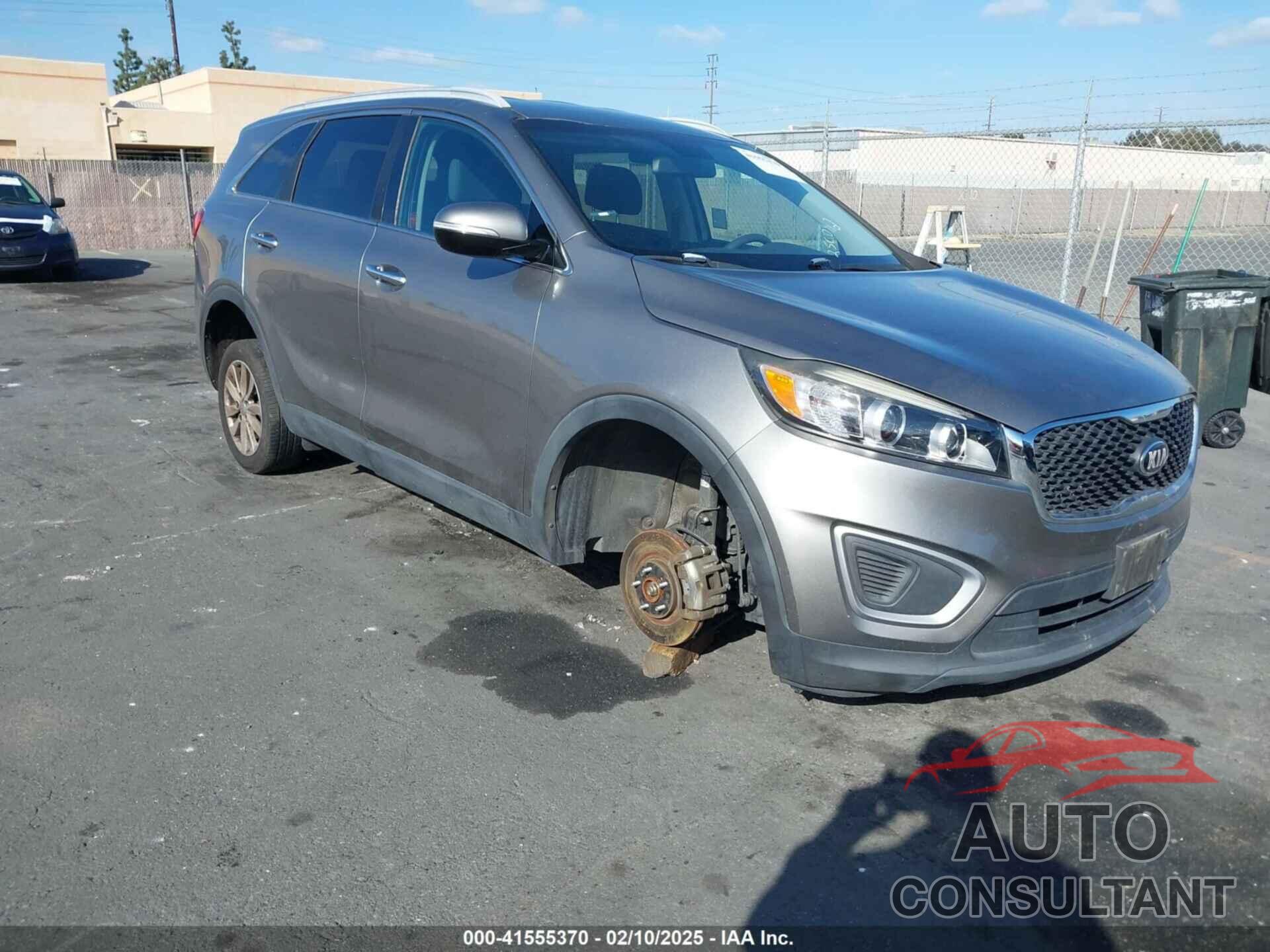 KIA SORENTO 2018 - 5XYPG4A38JG338364