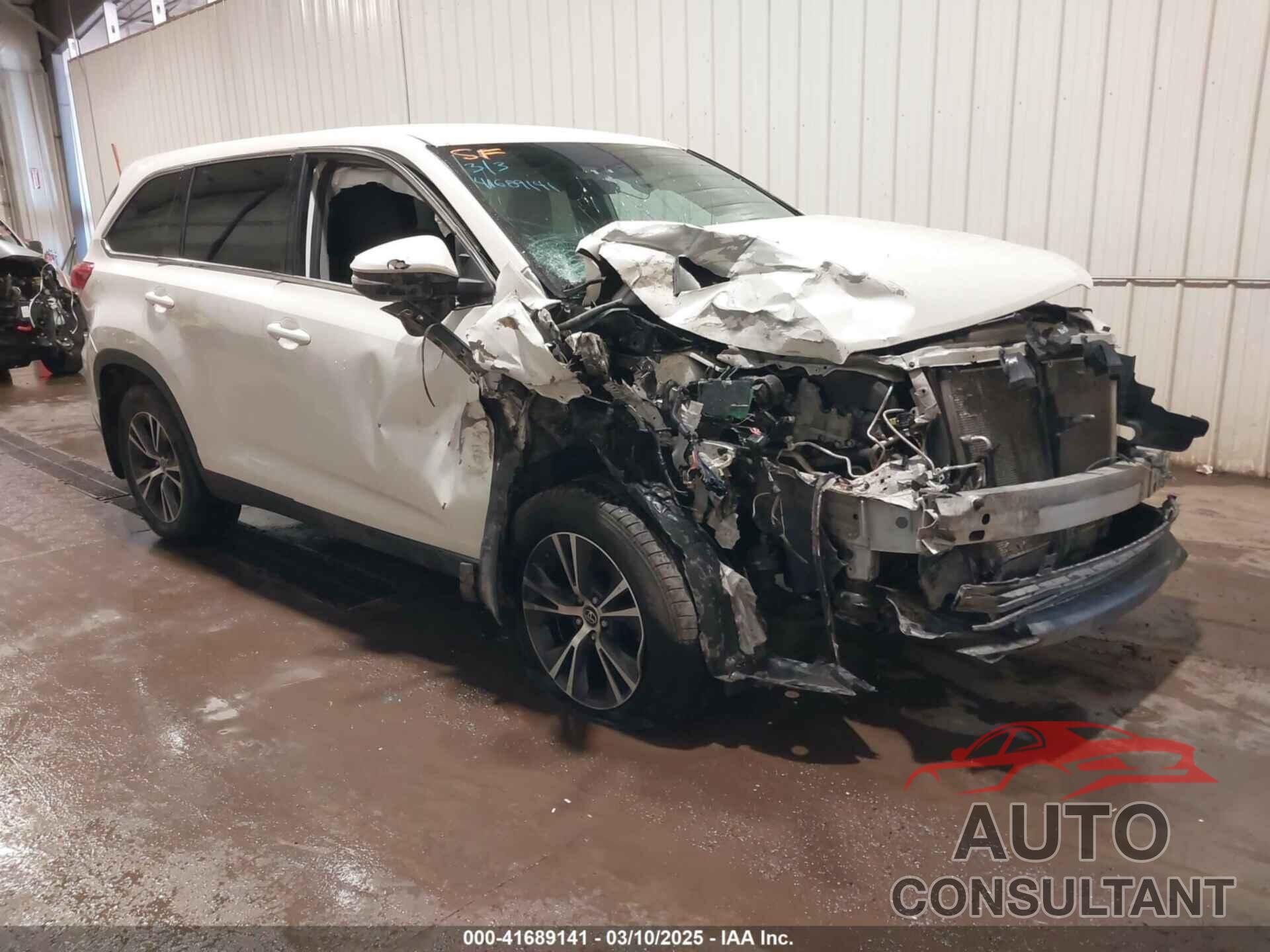 TOYOTA HIGHLANDER 2019 - 5TDBZRFH6KS924409