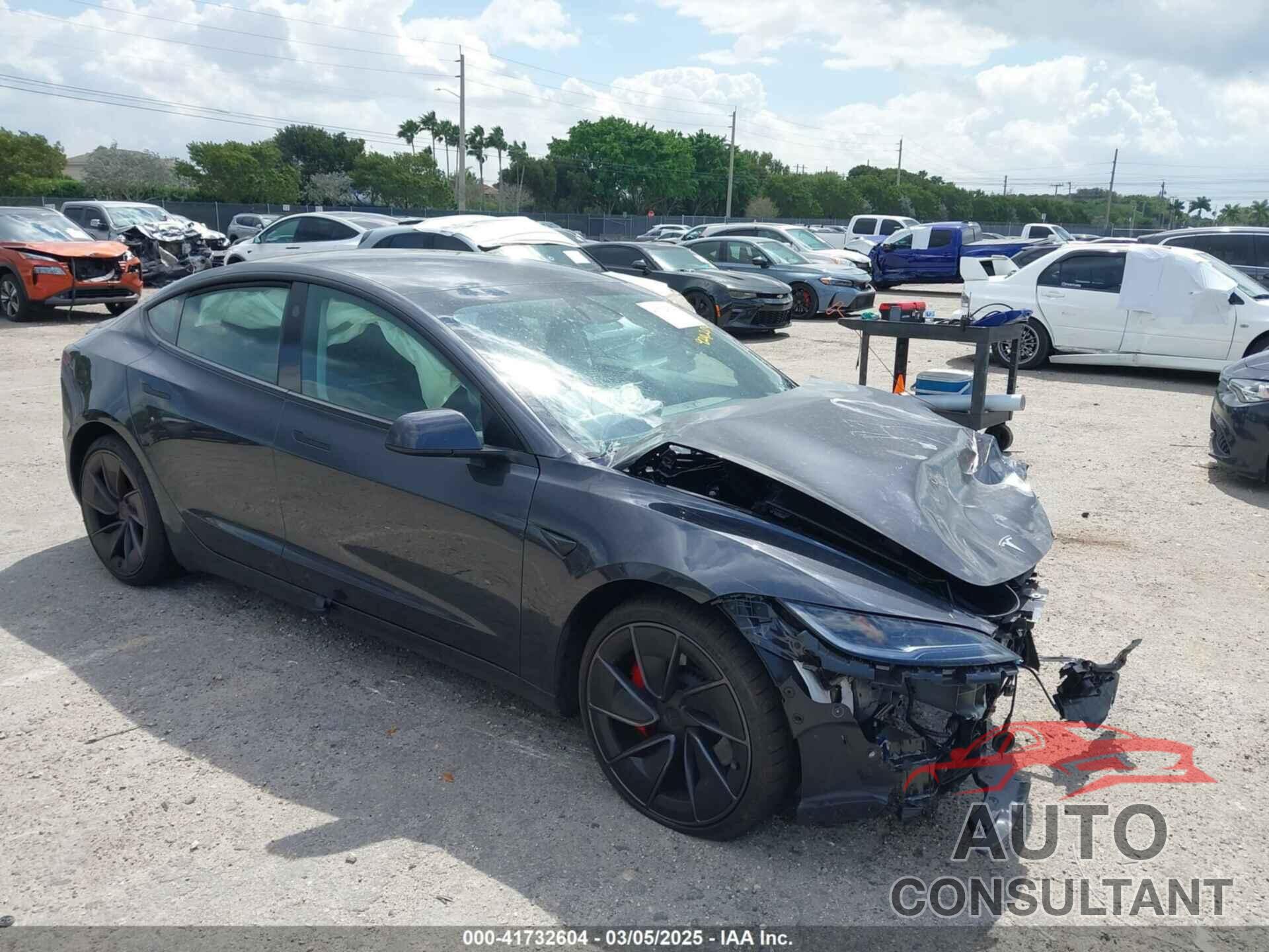 TESLA MODEL 3 2024 - 5YJ3E1ET0RF894748