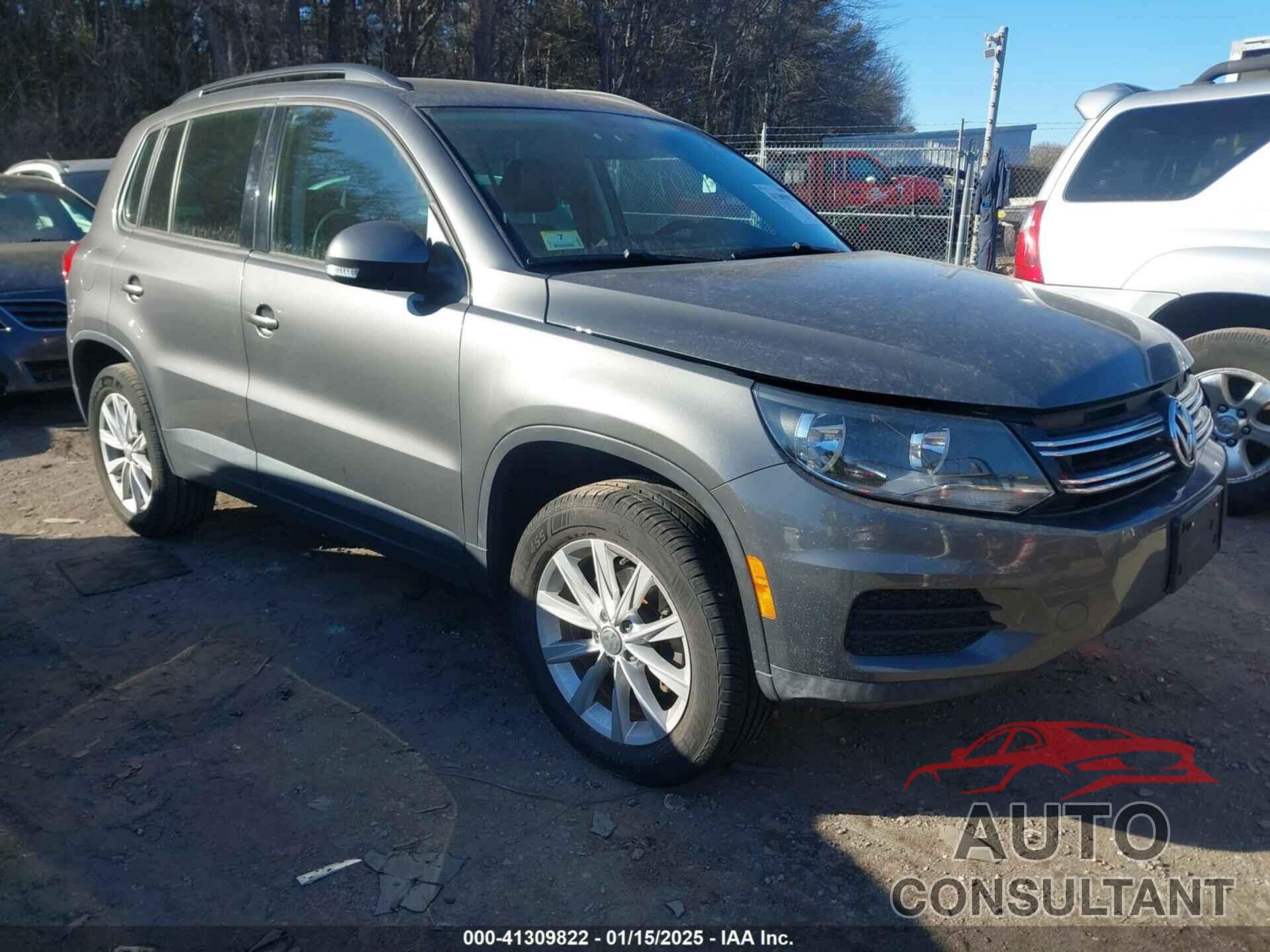 VOLKSWAGEN TIGUAN 2015 - WVGBV7AX2FW604763