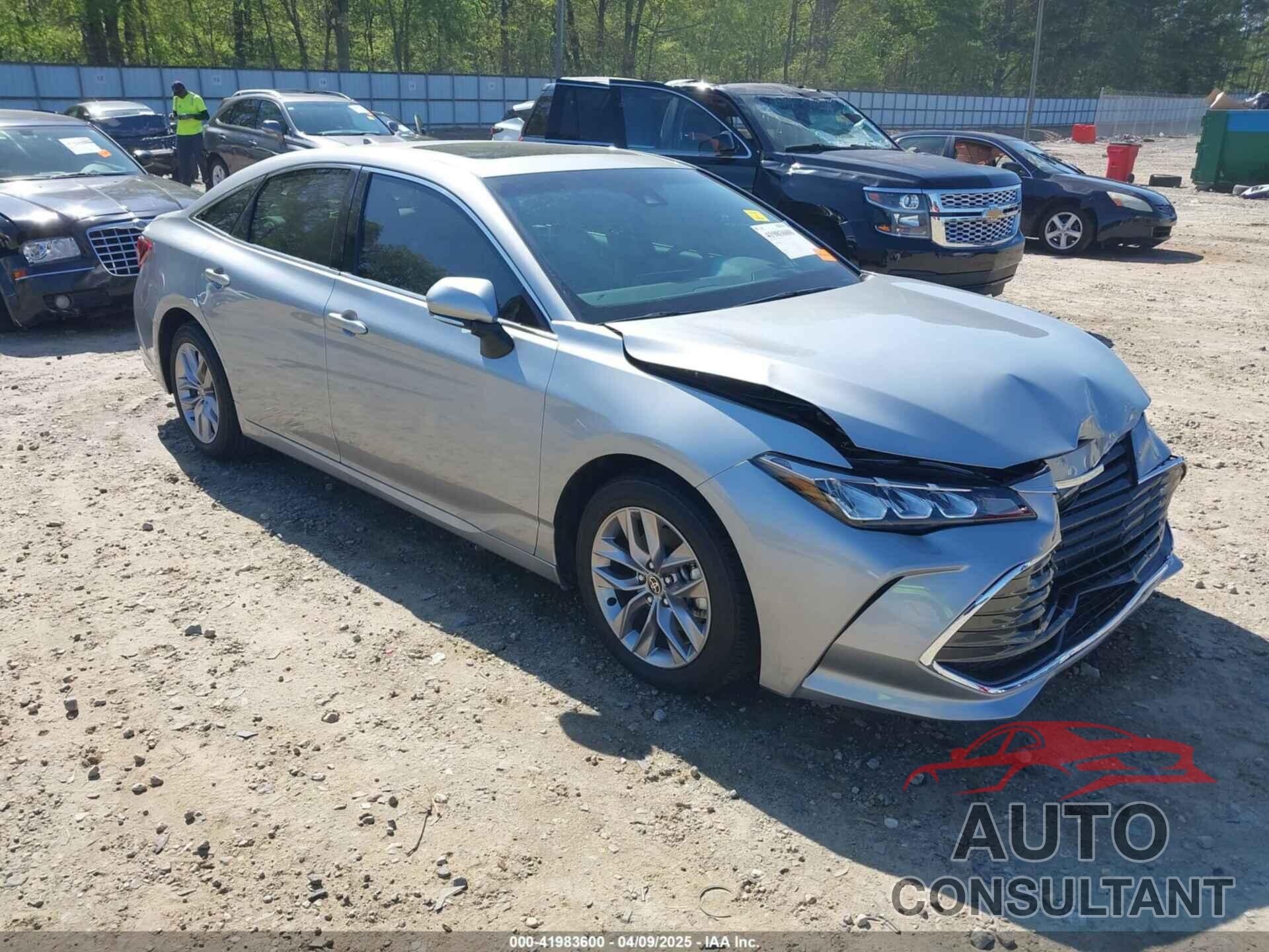 TOYOTA AVALON 2021 - 4T1AZ1FB8MU058733