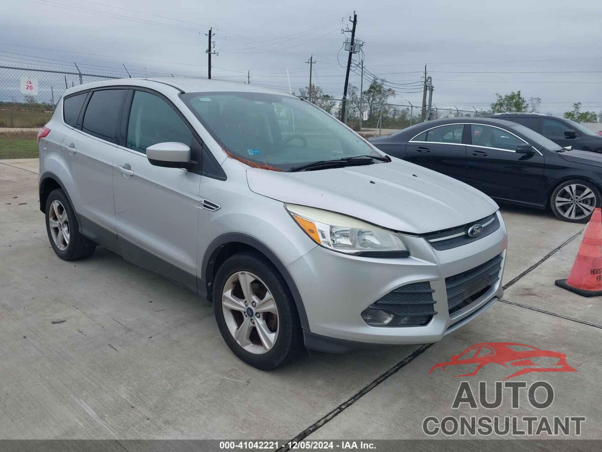 FORD ESCAPE 2013 - 1FMCU0GX5DUB84737