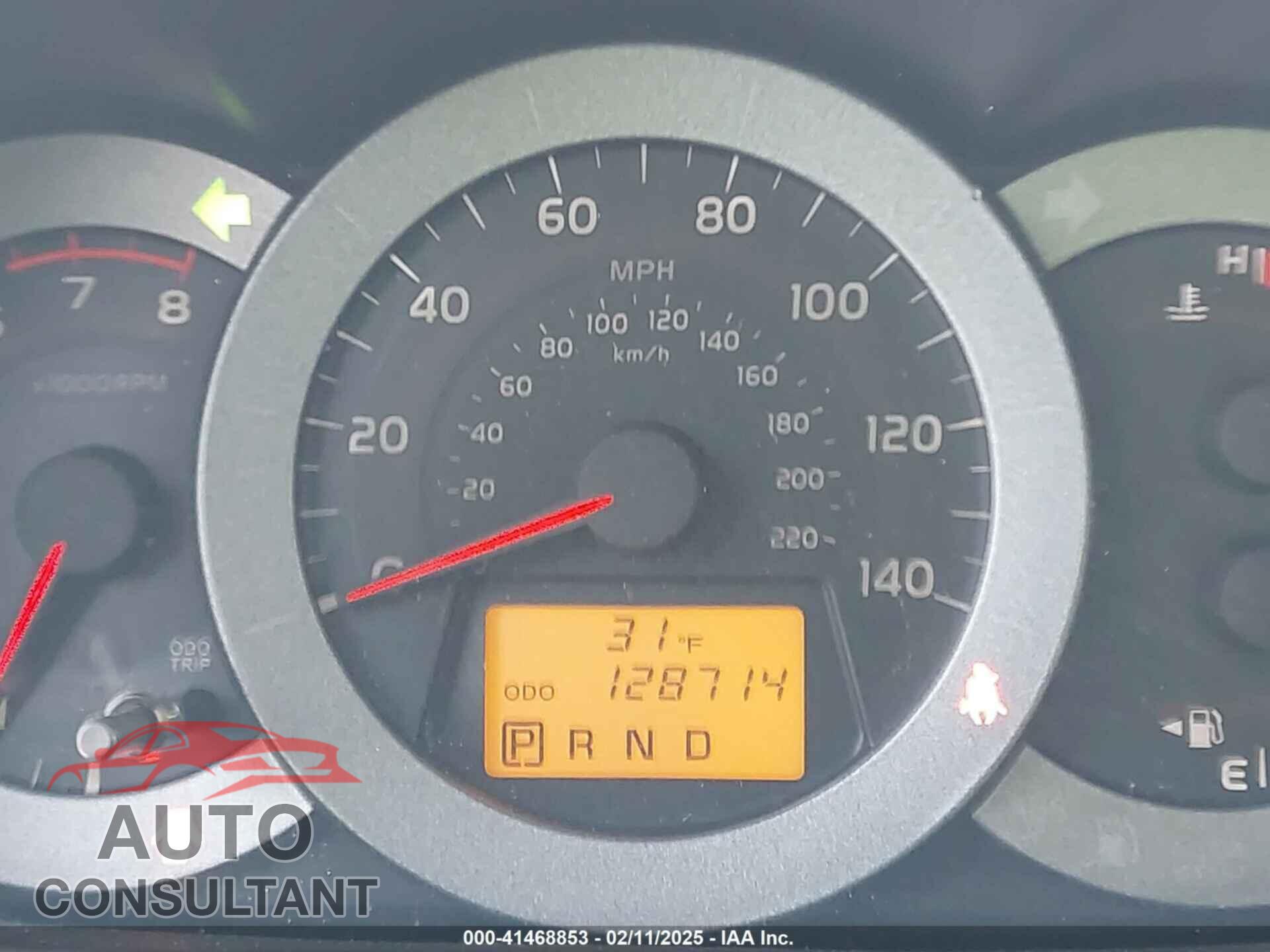 TOYOTA RAV4 2012 - JTMBF4DV2CD043207