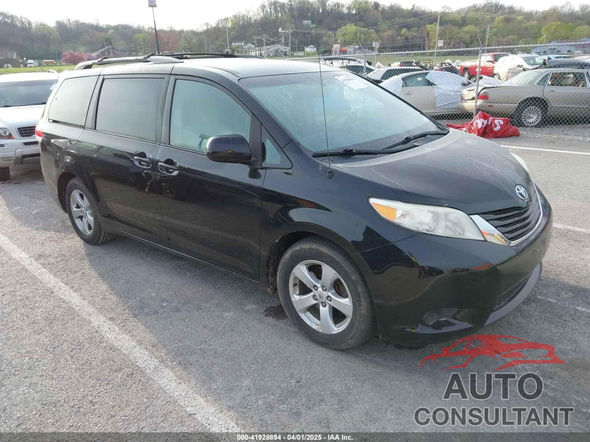 TOYOTA SIENNA 2011 - 5TDKK3DC4BS062591