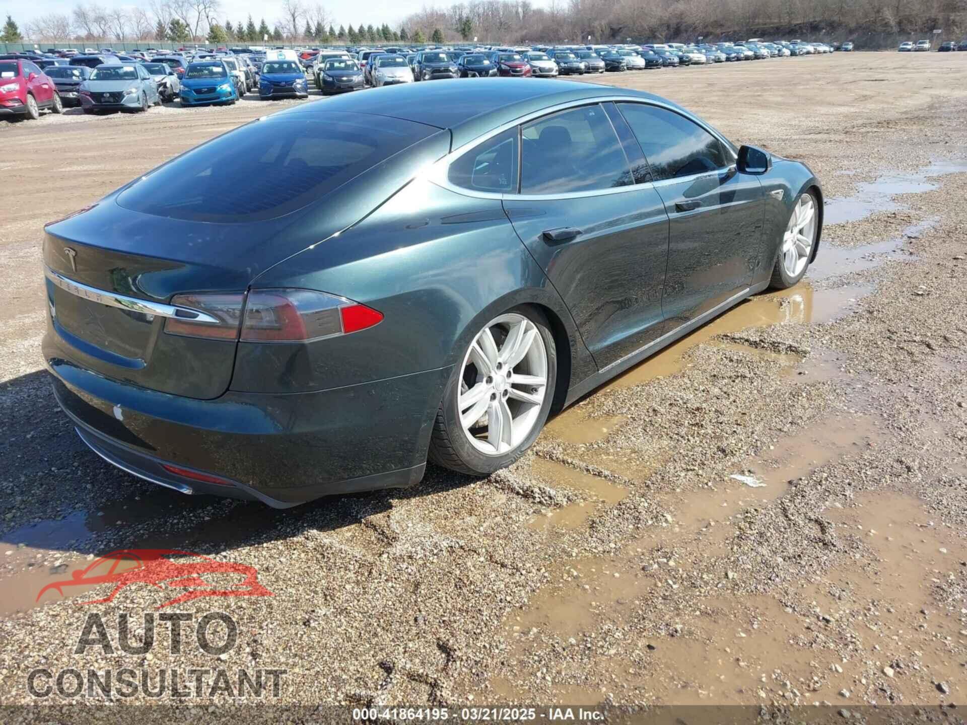 TESLA MODEL S 2014 - 5YJSA1H18EFP50389