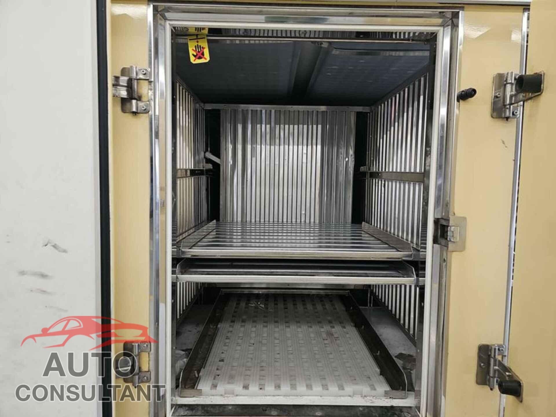 FORD E-450 CUTAWAY 2022 - 1FDXE4FN0NDC26187