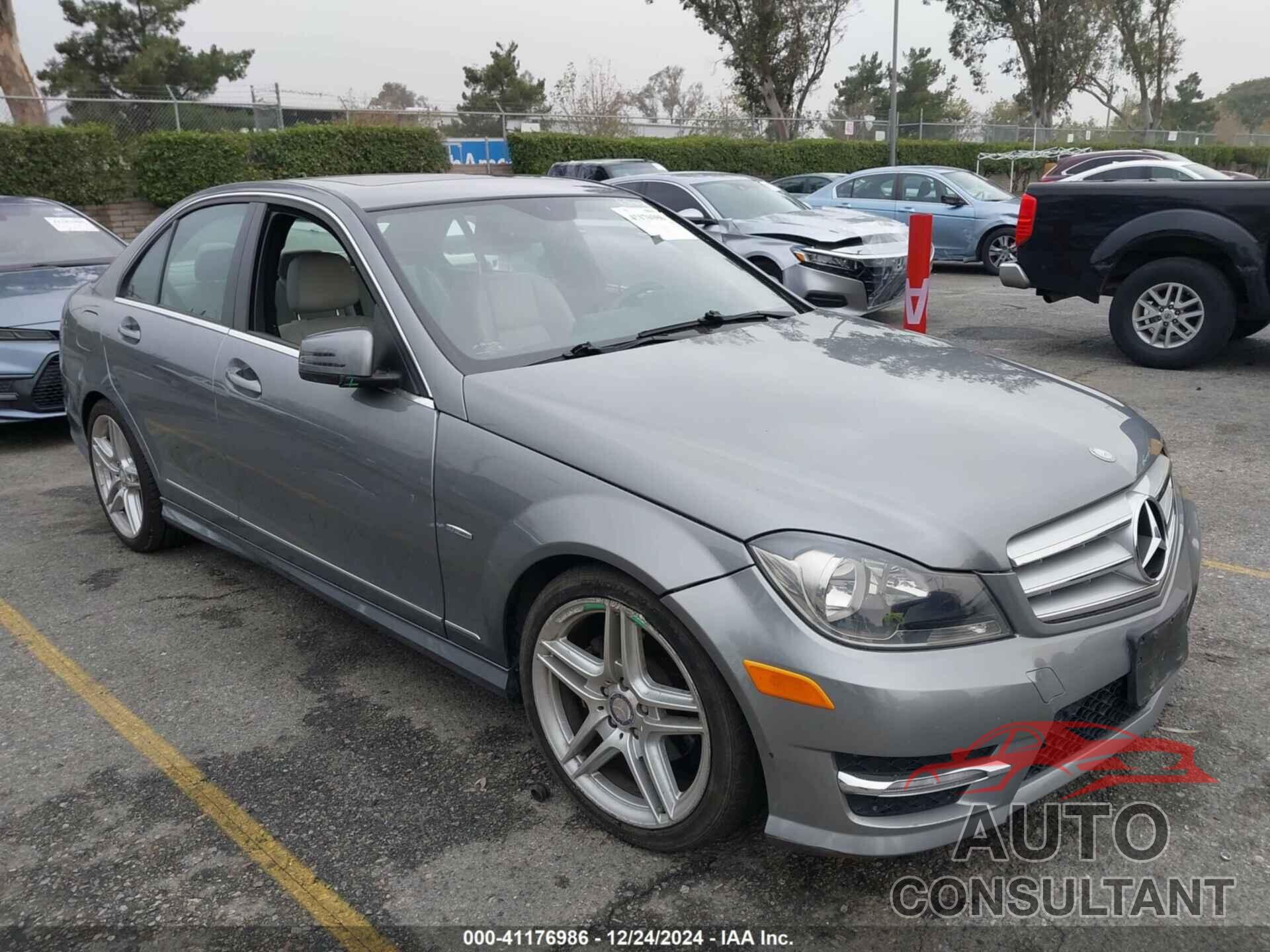 MERCEDES-BENZ C 250 2012 - WDDGF4HB4CA643241