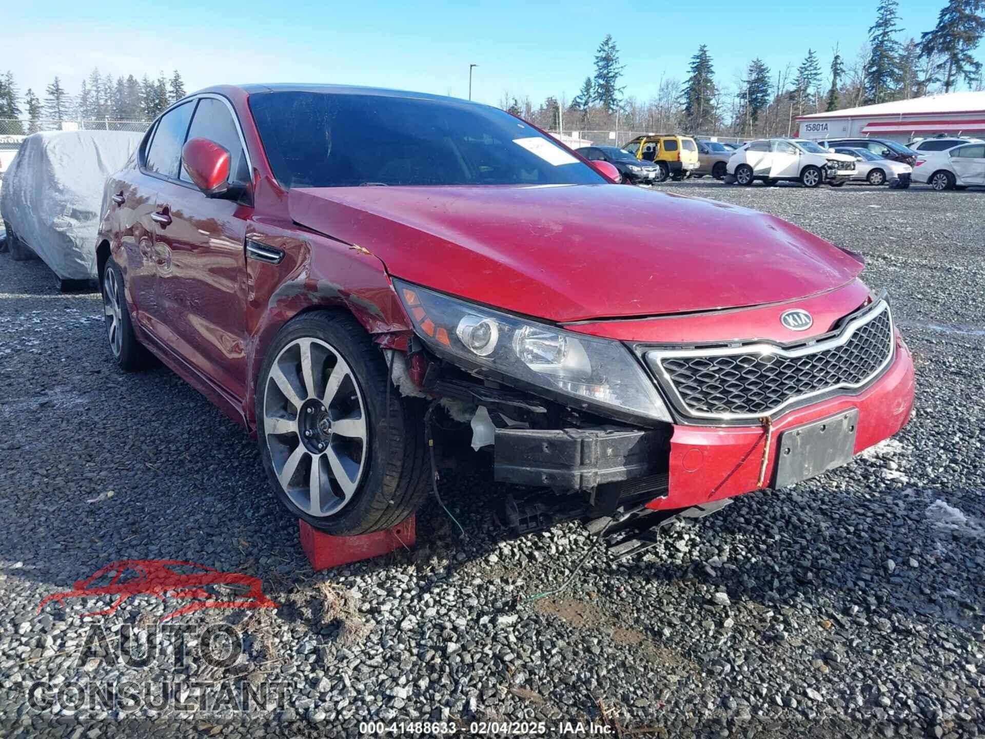 KIA OPTIMA 2011 - KNAGR4A64B5113337
