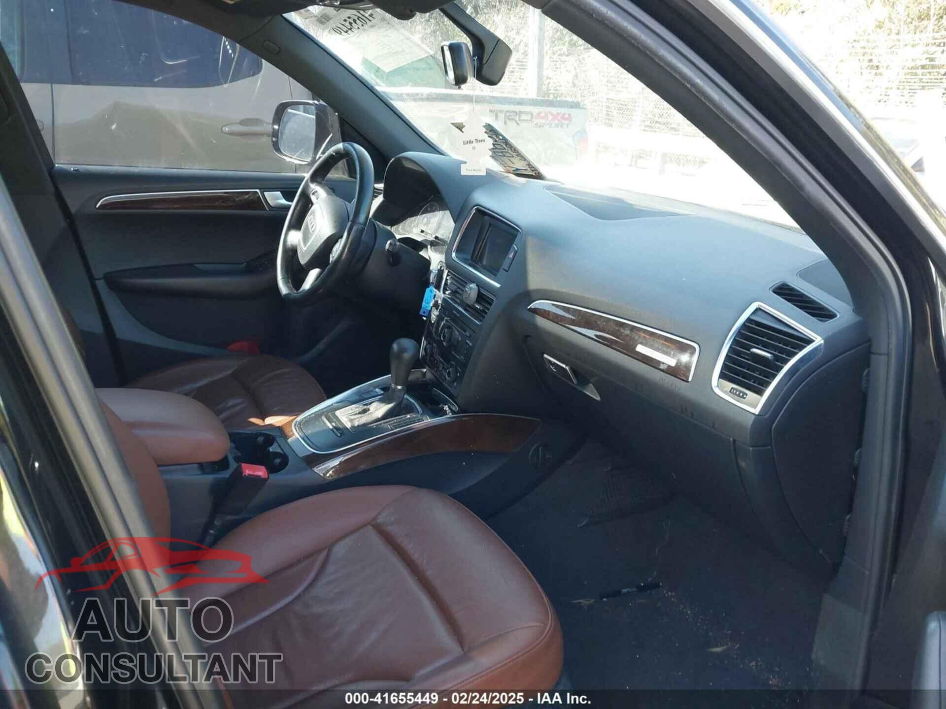 AUDI Q5 2011 - WA1CFAFP6BA010657