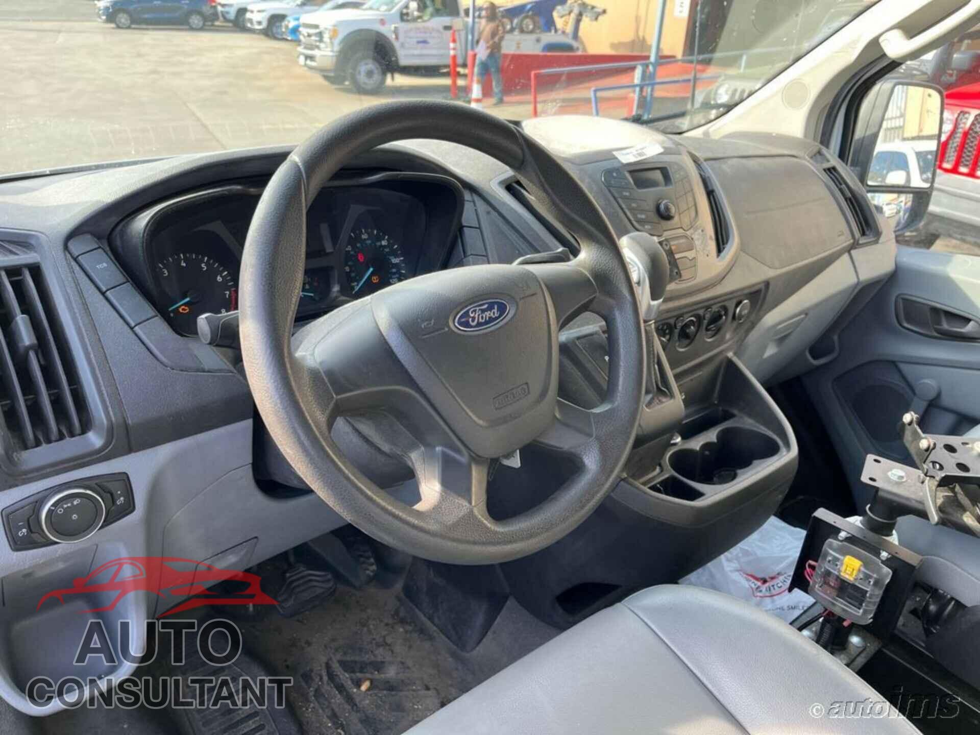 FORD TRANSIT-150 2016 - 1FTYE1YM3GKA91068