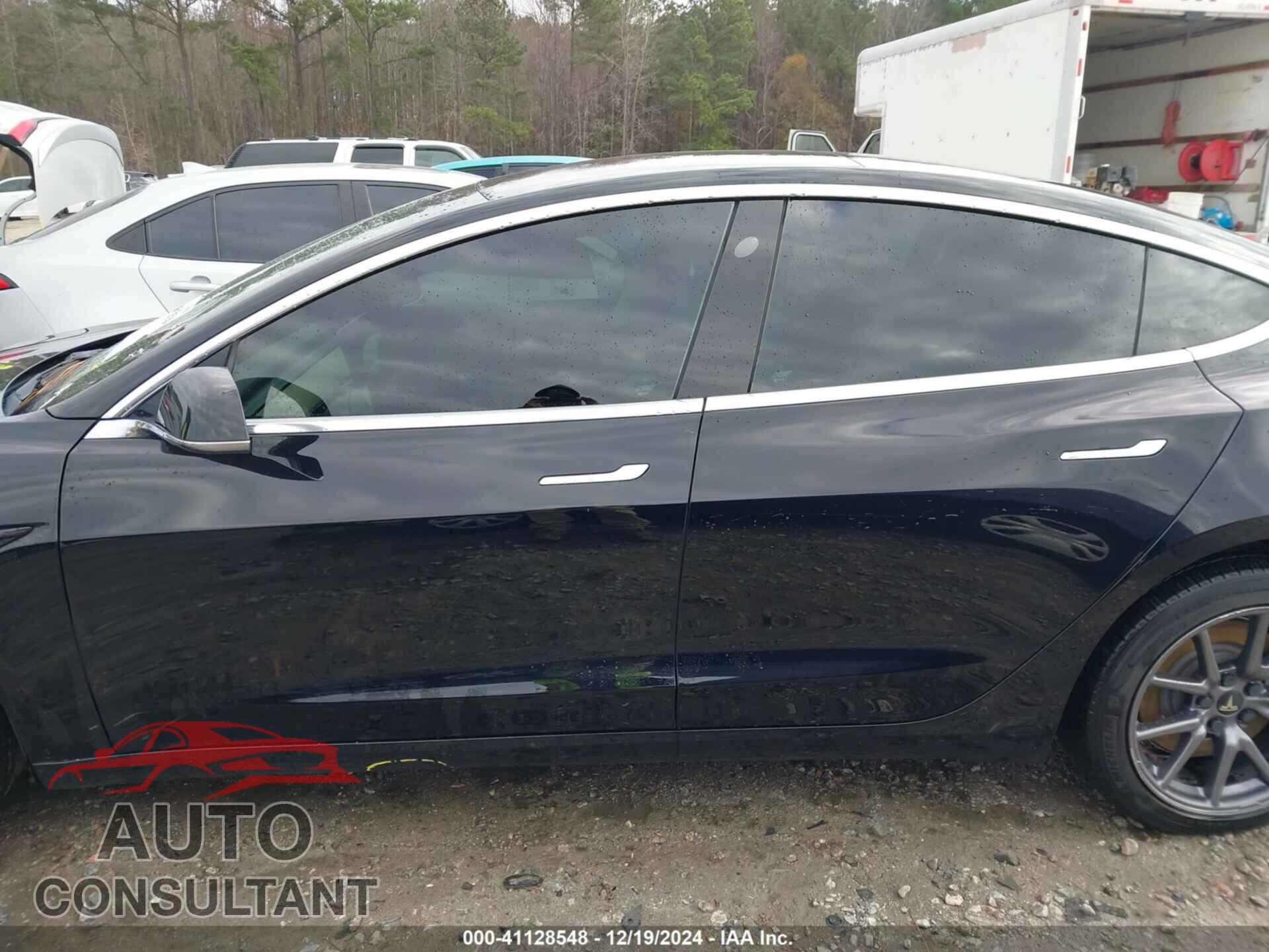 TESLA MODEL 3 2019 - 5YJ3E1EA4KF304345