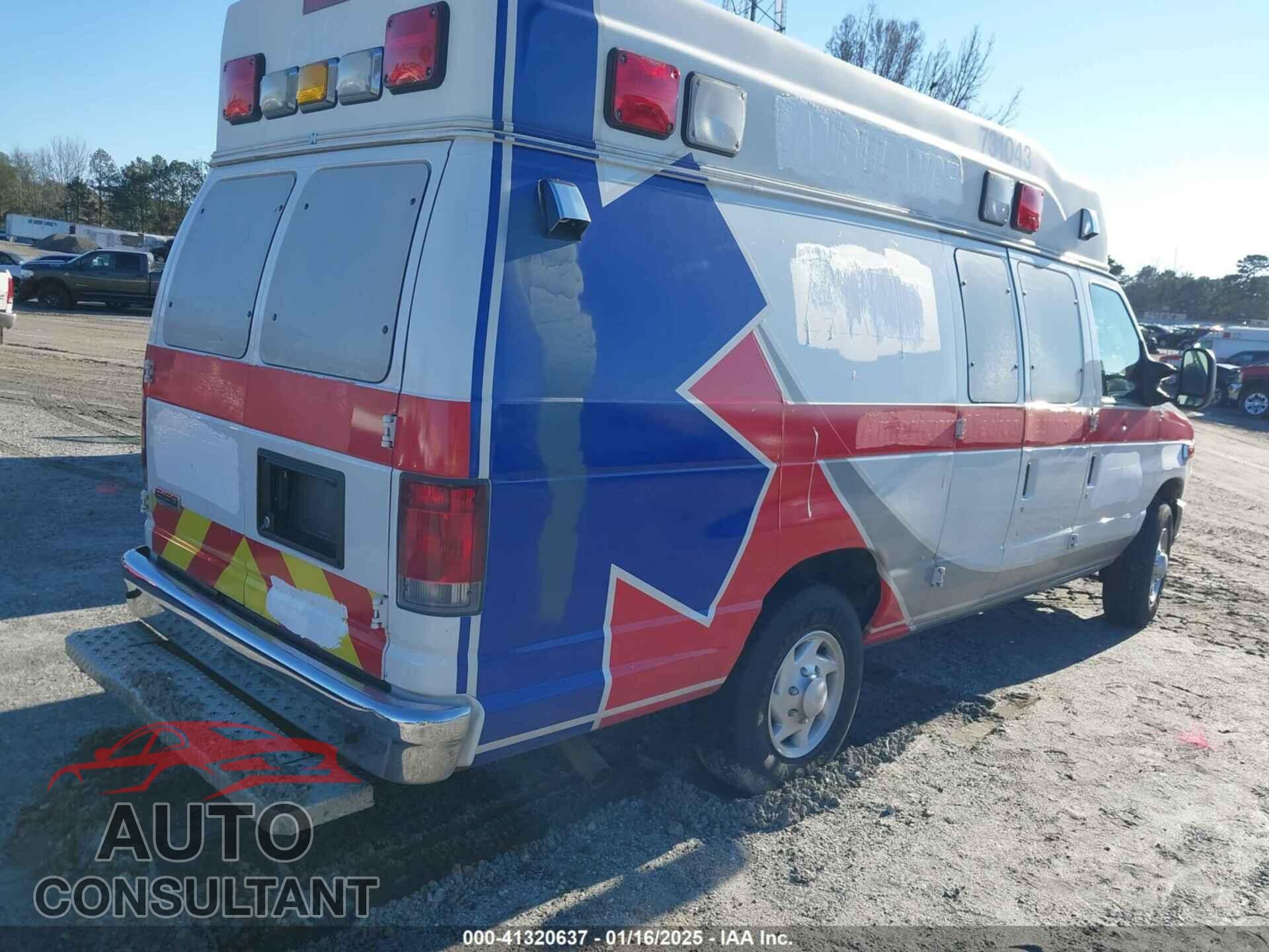 FORD E-350 SUPER DUTY 2013 - 1FDSS3EL2DDA94951