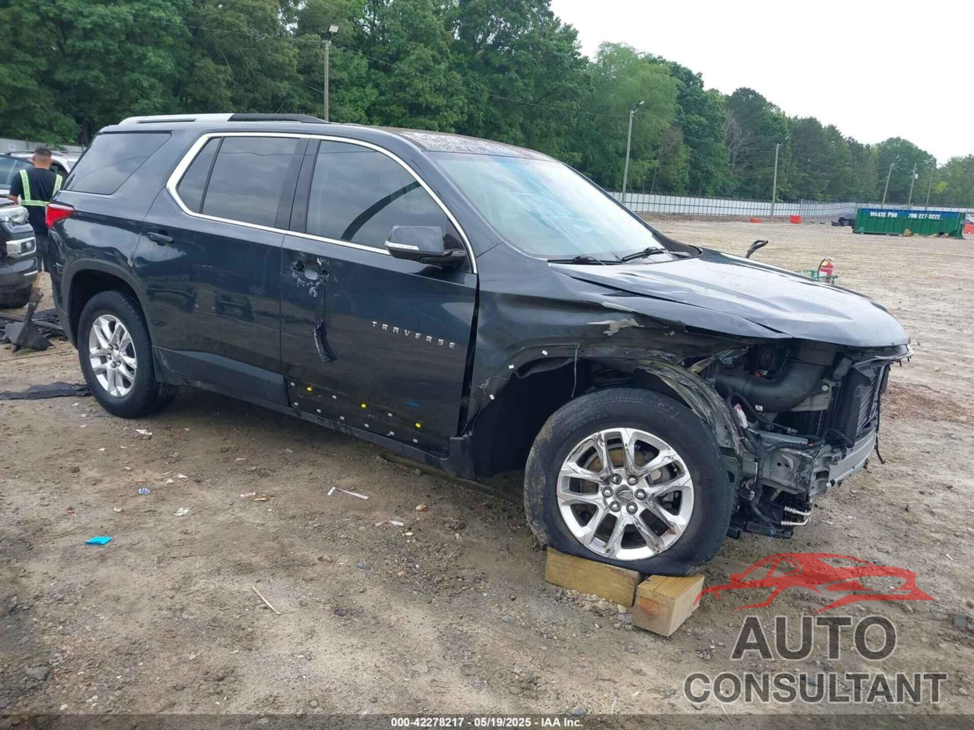 CHEVROLET TRAVERSE 2018 - 1GNERGKW1JJ211135