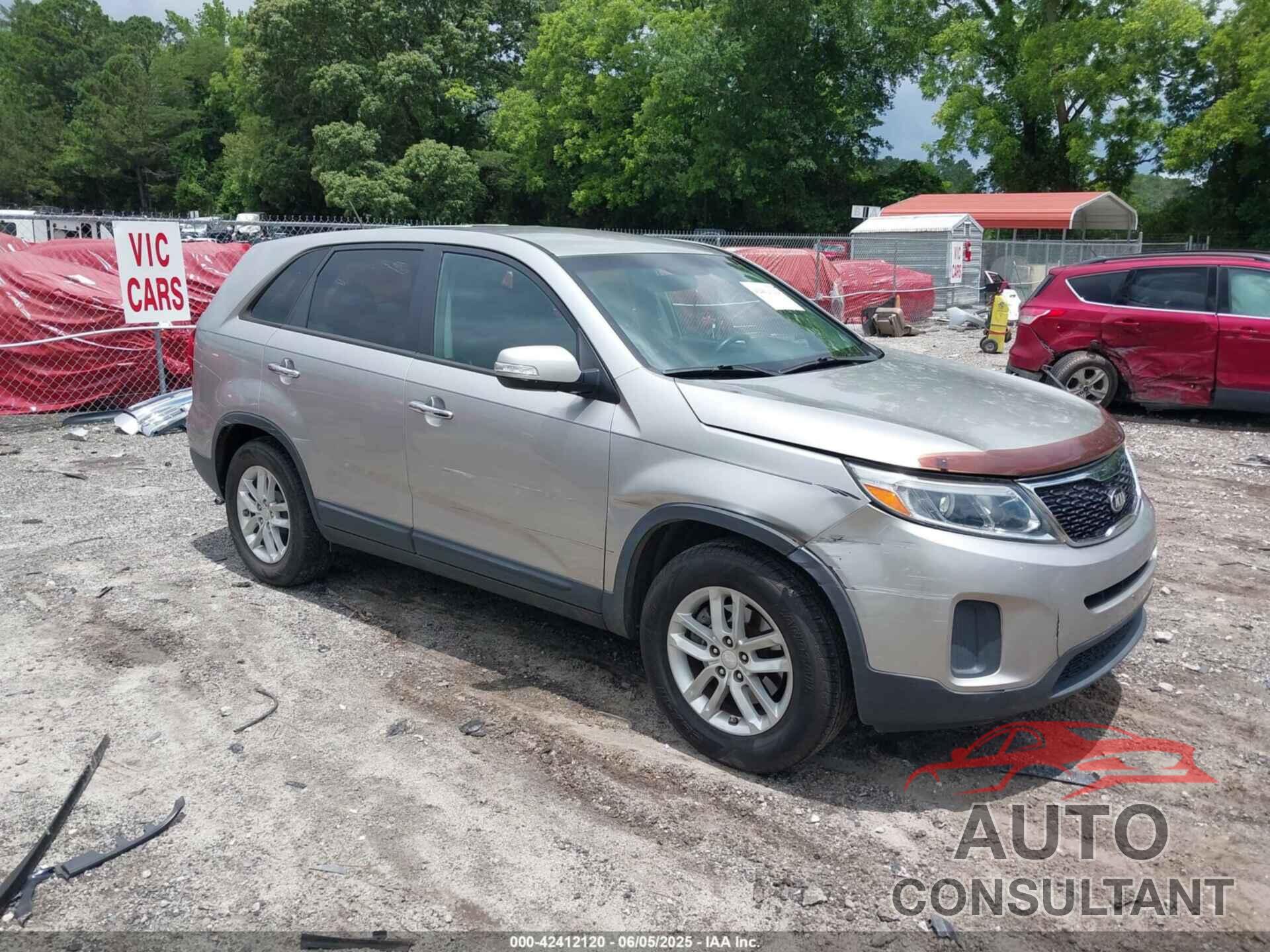 KIA SORENTO 2015 - 5XYKT3A68FG622384