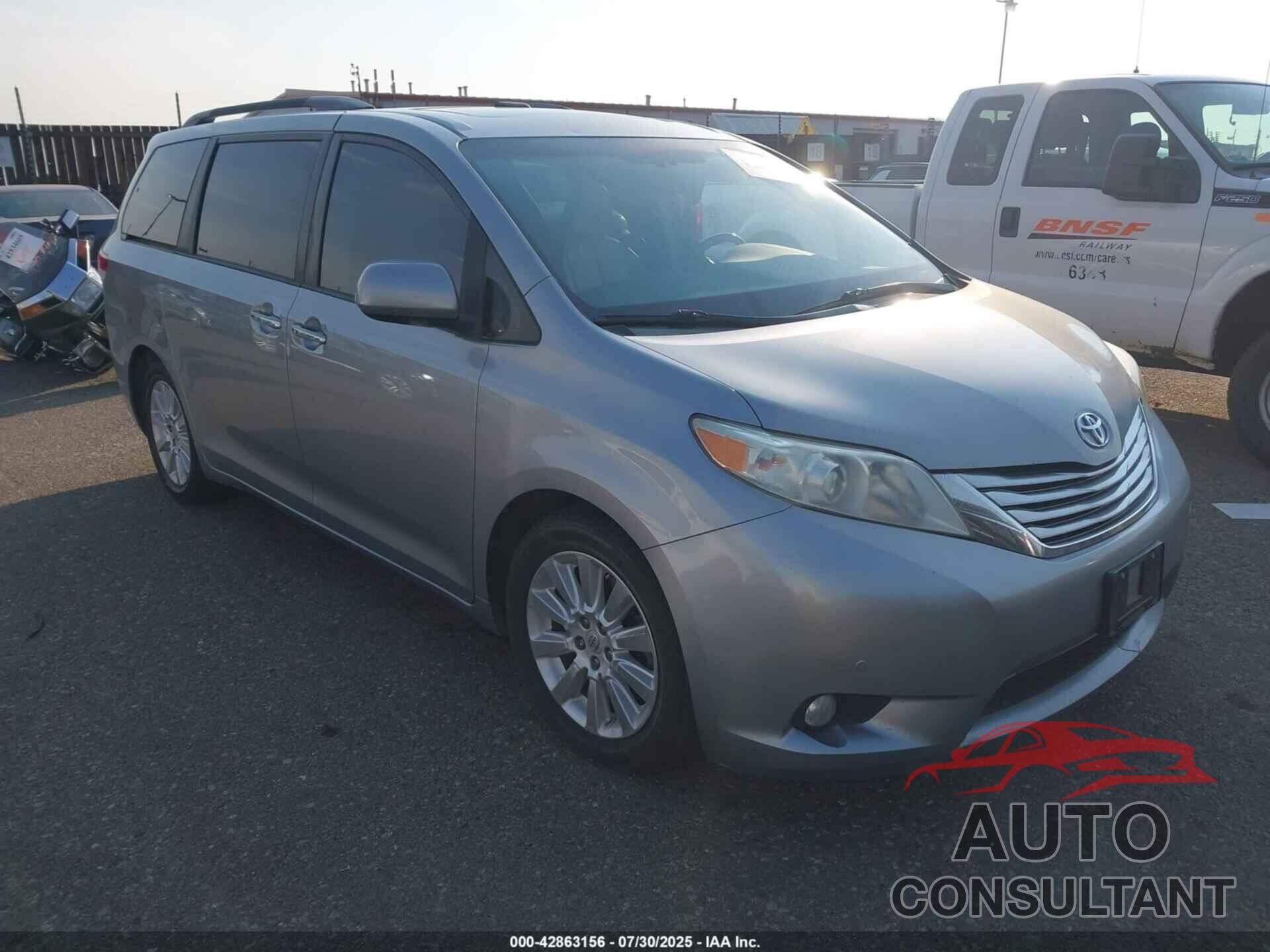TOYOTA SIENNA 2011 - 5TDYK3DC8BS078853