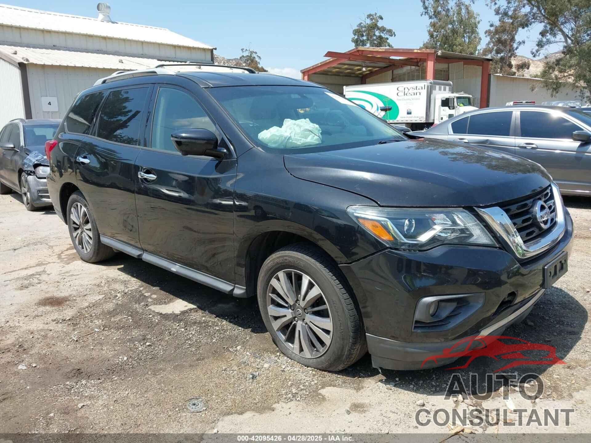 NISSAN PATHFINDER 2018 - 5N1DR2MN9JC620172