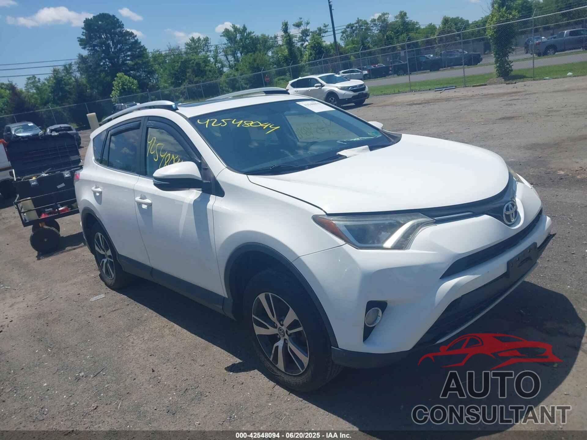 TOYOTA RAV4 2016 - JTMRFREV0GJ073114