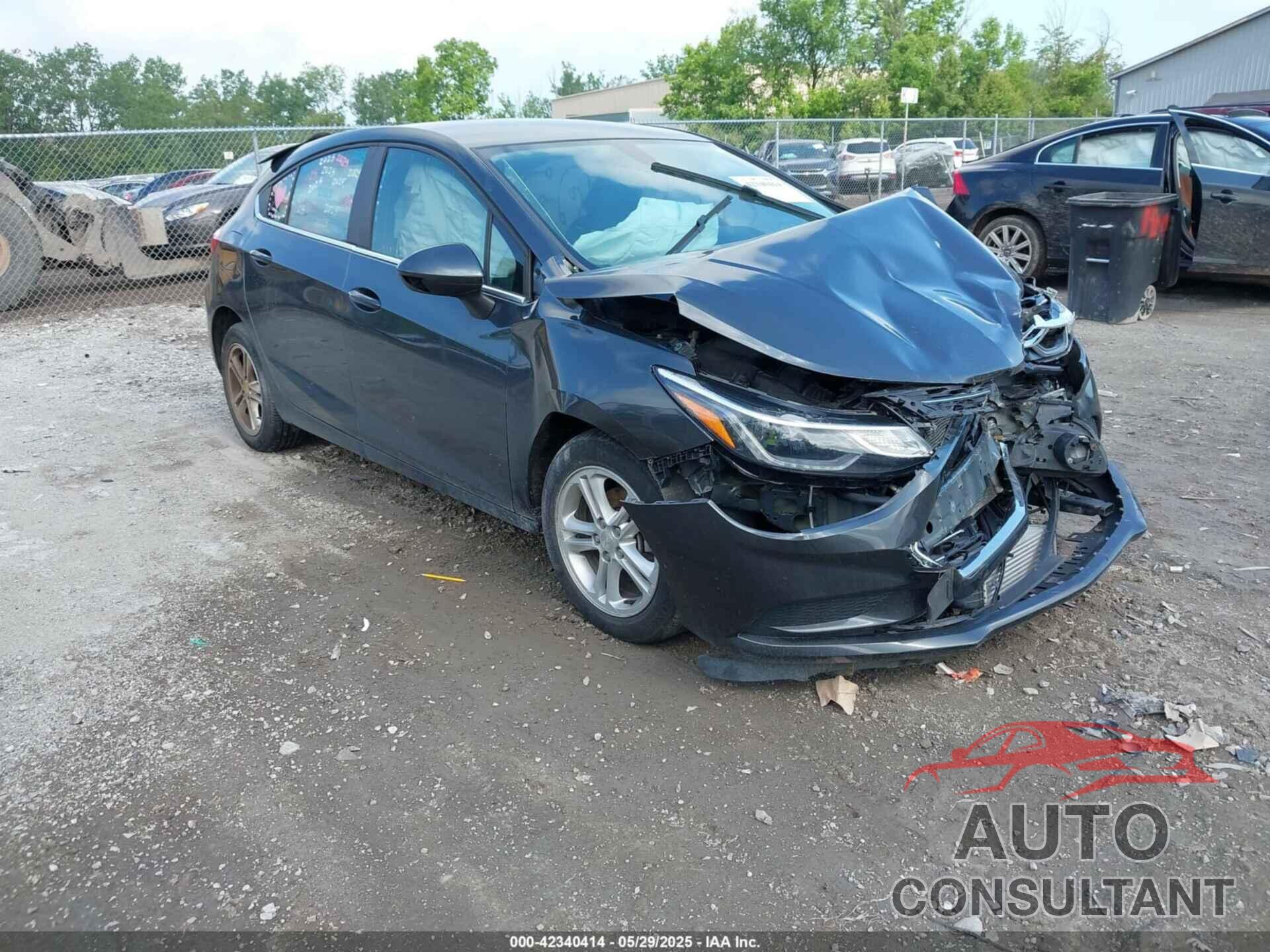 CHEVROLET CRUZE 2018 - 3G1BE6SM6JS654260