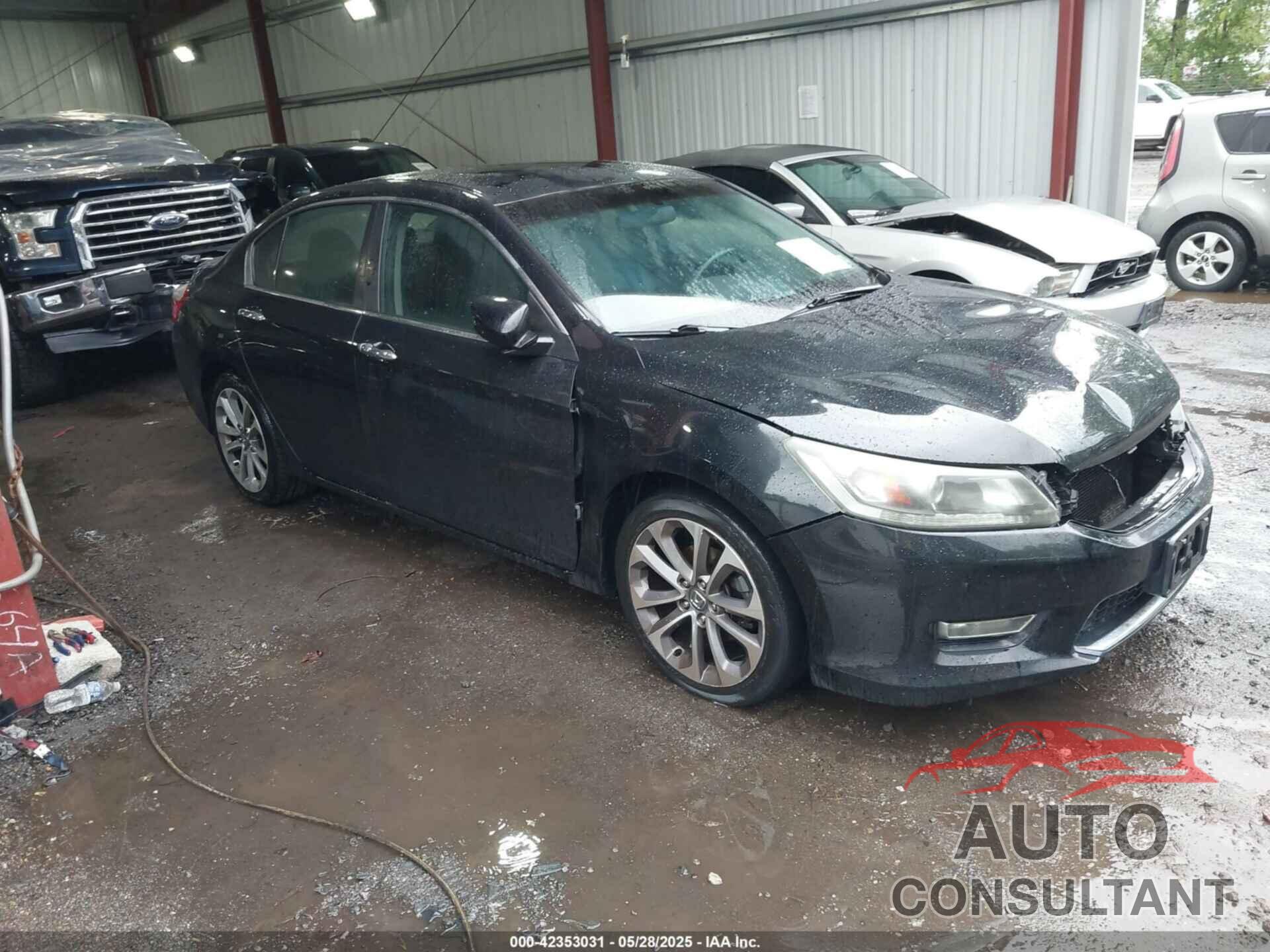 HONDA ACCORD 2013 - 1HGCR2F57DA228872