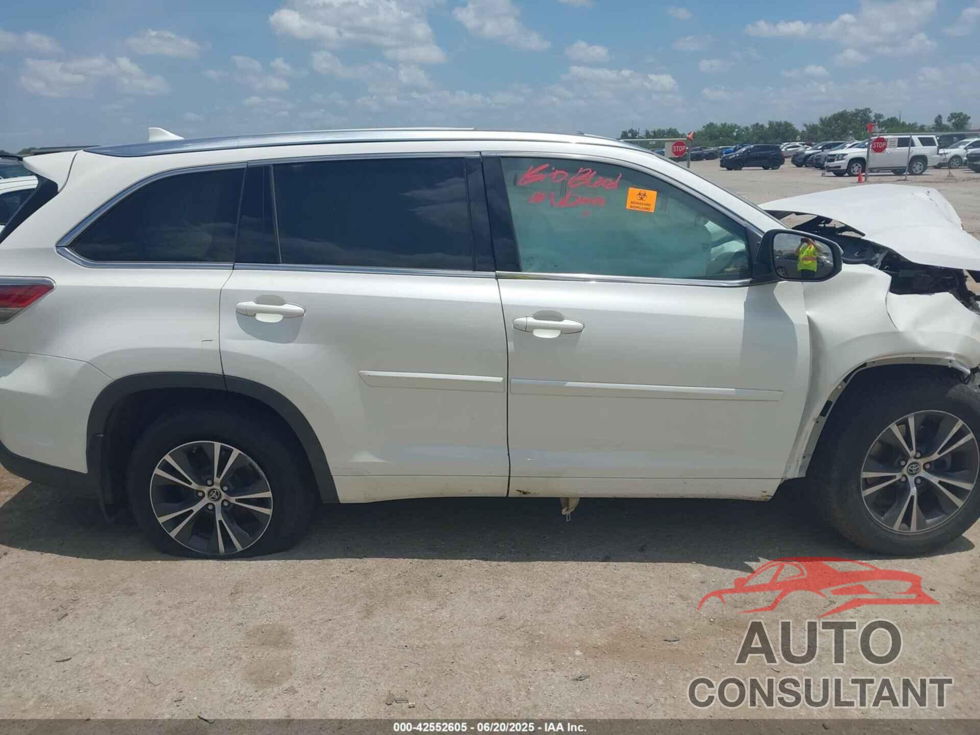 TOYOTA HIGHLANDER 2016 - 5TDKKRFH9GS129284