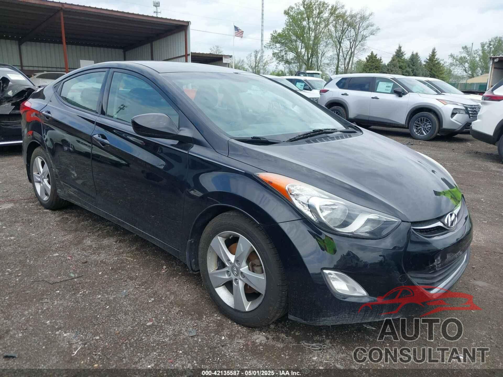 HYUNDAI ELANTRA 2013 - 5NPDH4AE2DH407340