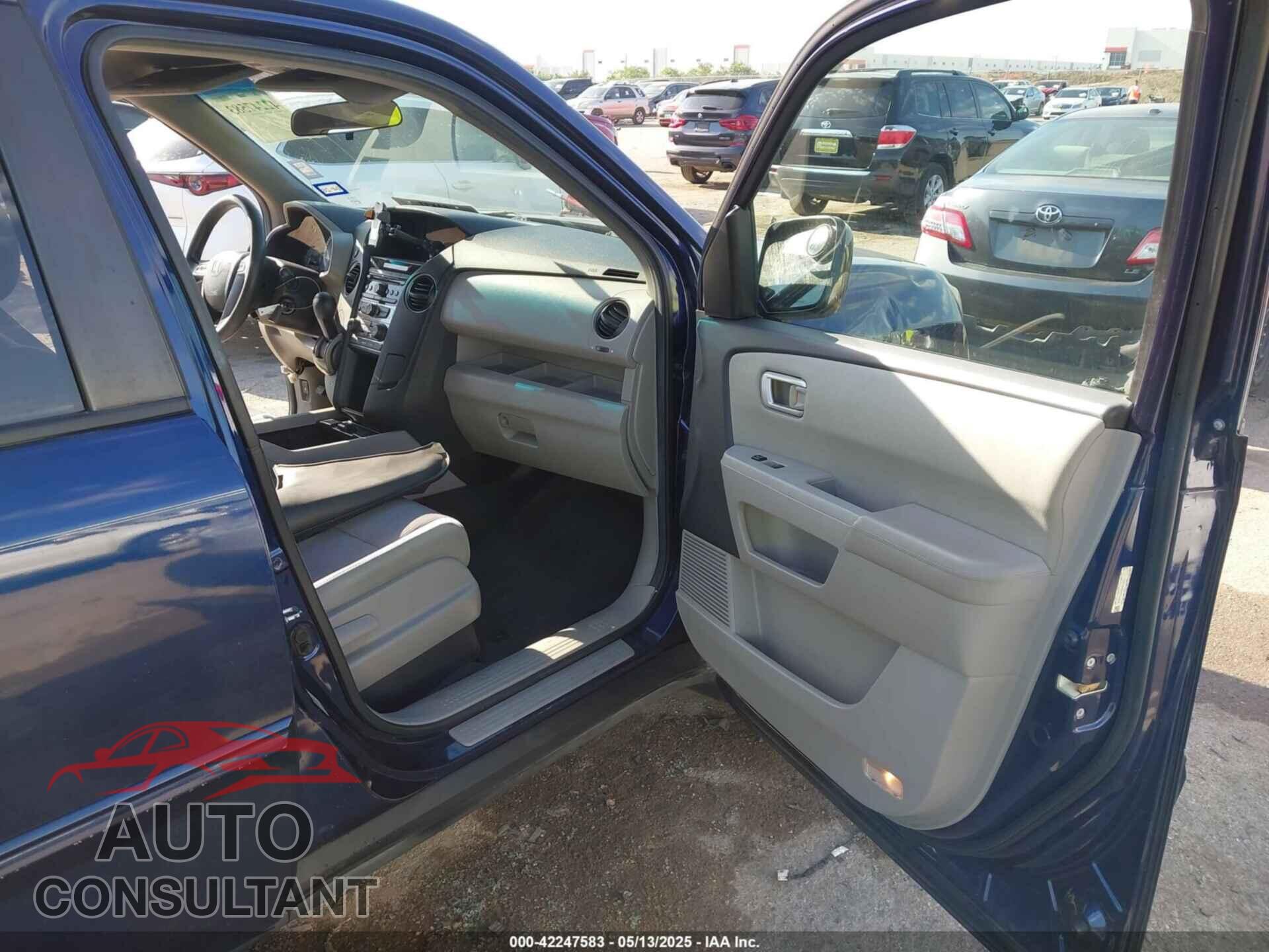 HONDA PILOT 2013 - 5FNYF3H43DB009177