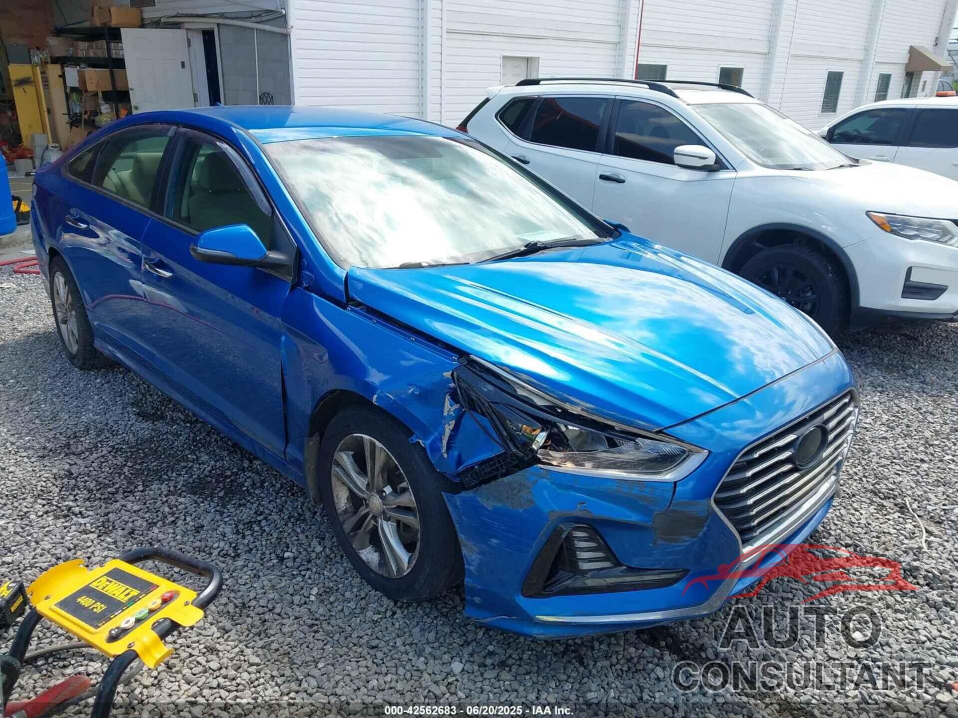 HYUNDAI SONATA 2018 - 5NPE34AF2JH627844
