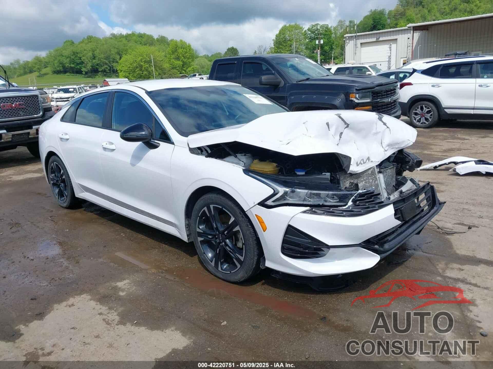 KIA K5 2023 - 5XXG64J27PG207546