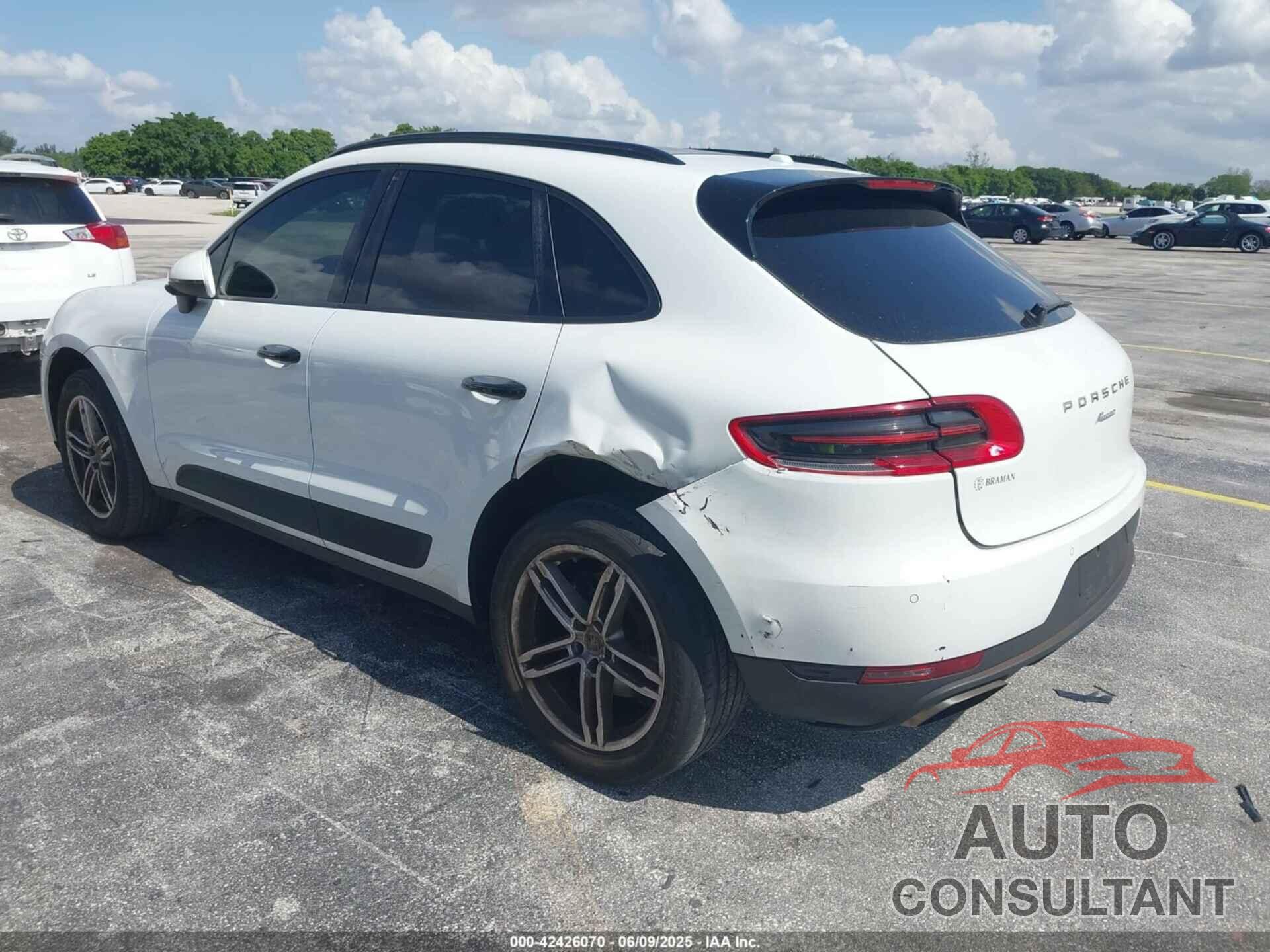 PORSCHE MACAN 2018 - WP1AA2A55JLB09317